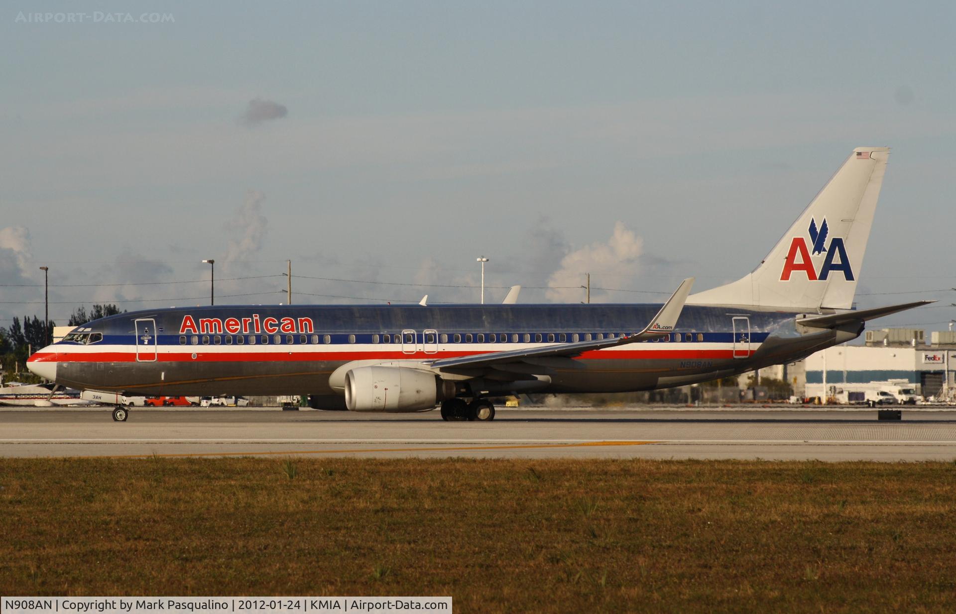 N908AN, 1999 Boeing 737-823 C/N 29510, Boeing 737-800