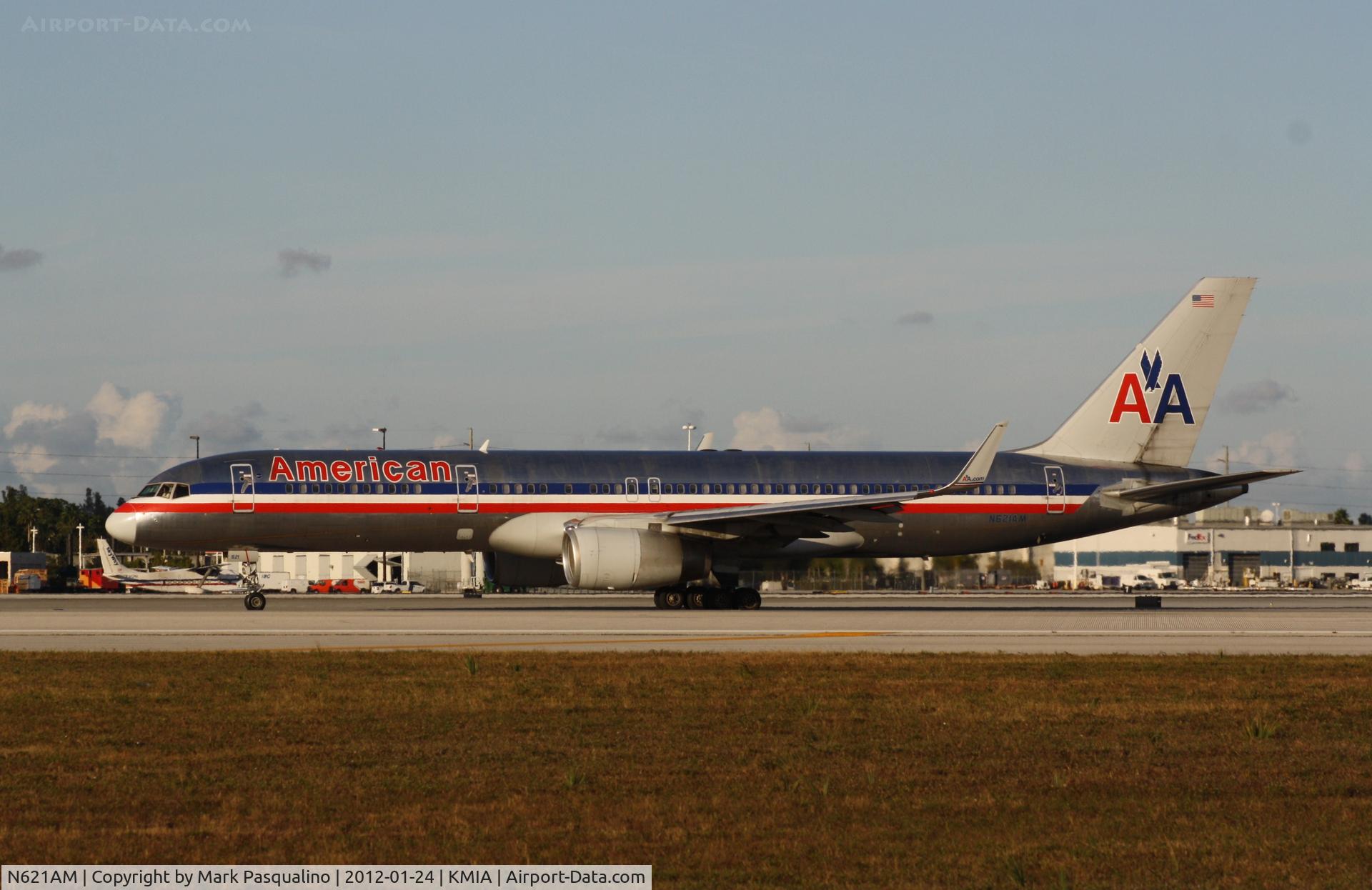 N621AM, 1990 Boeing 757-223 C/N 24579, Boeing 757-200