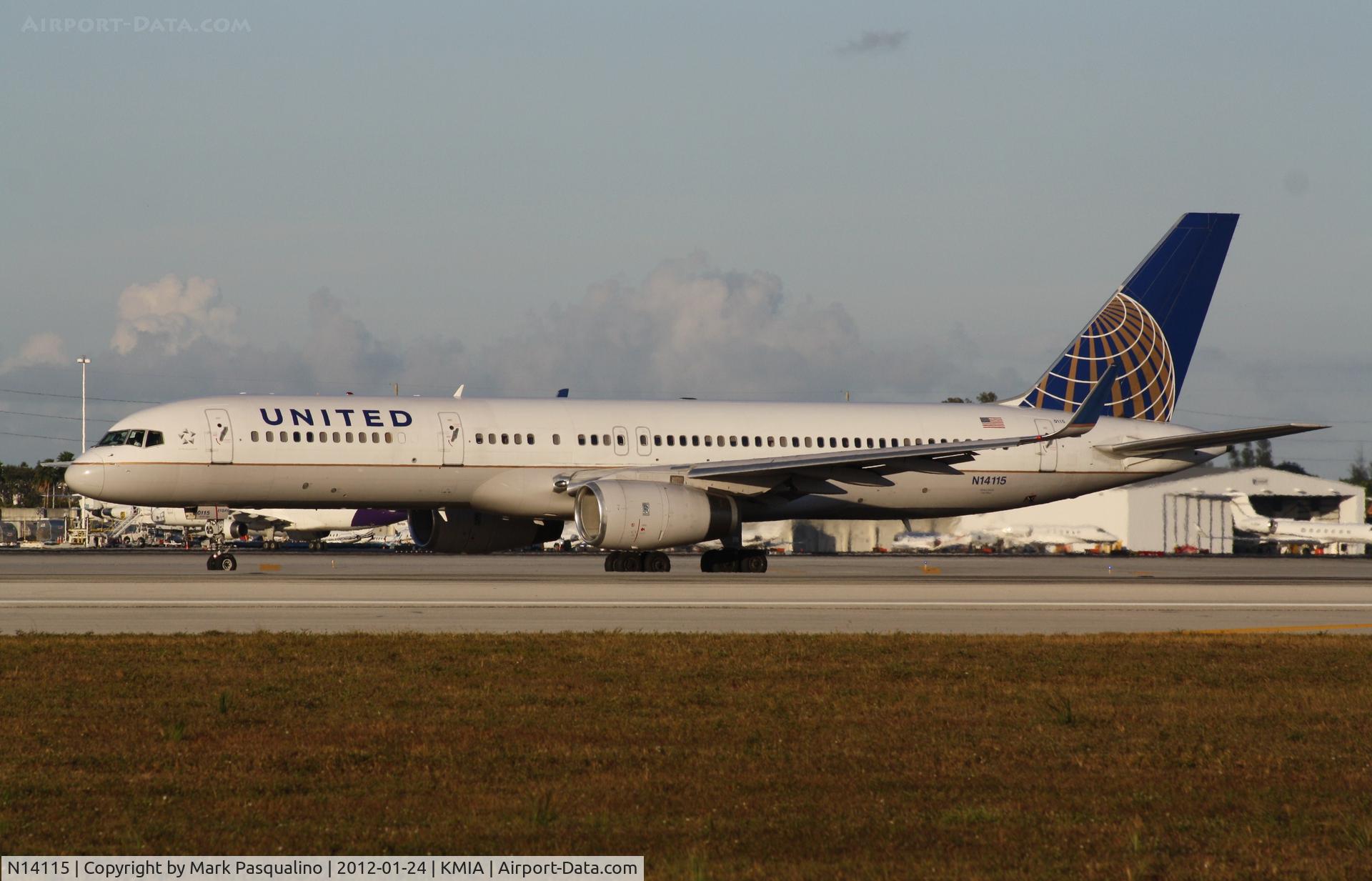 N14115, 1995 Boeing 757-224 C/N 27557, Boeing 757-200