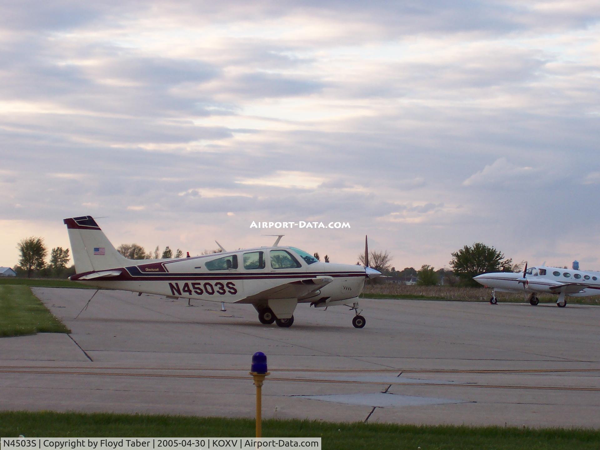 N4503S, 1975 Beech F33A Bonanza C/N CE-594, Sitting on the ramp at Knoxville for the races