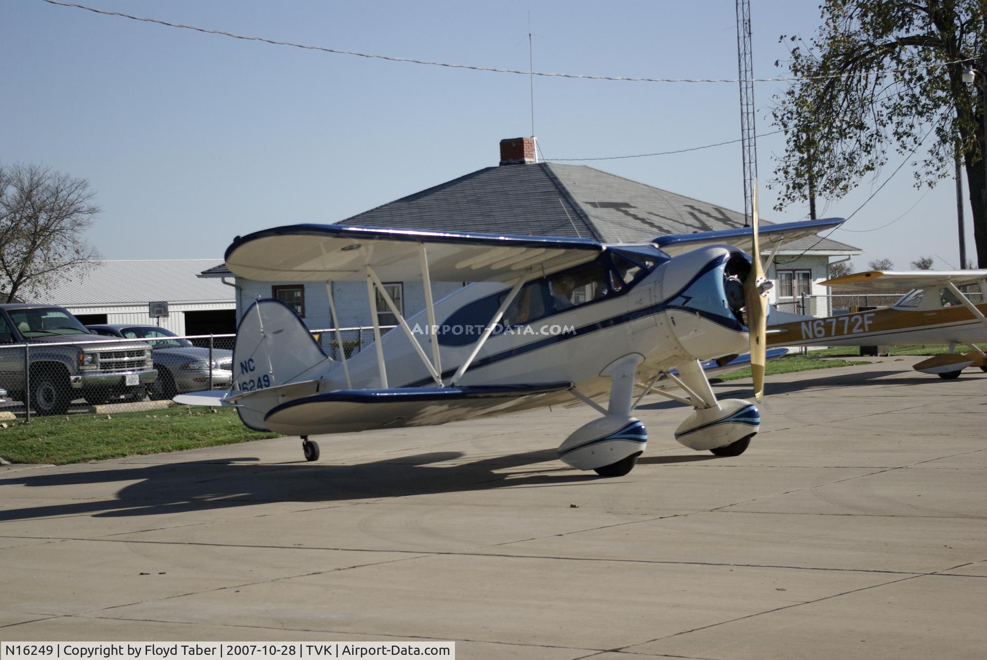 N16249, 1936 Waco YKS-6 C/N 4466, At the Centerville IA Fly In