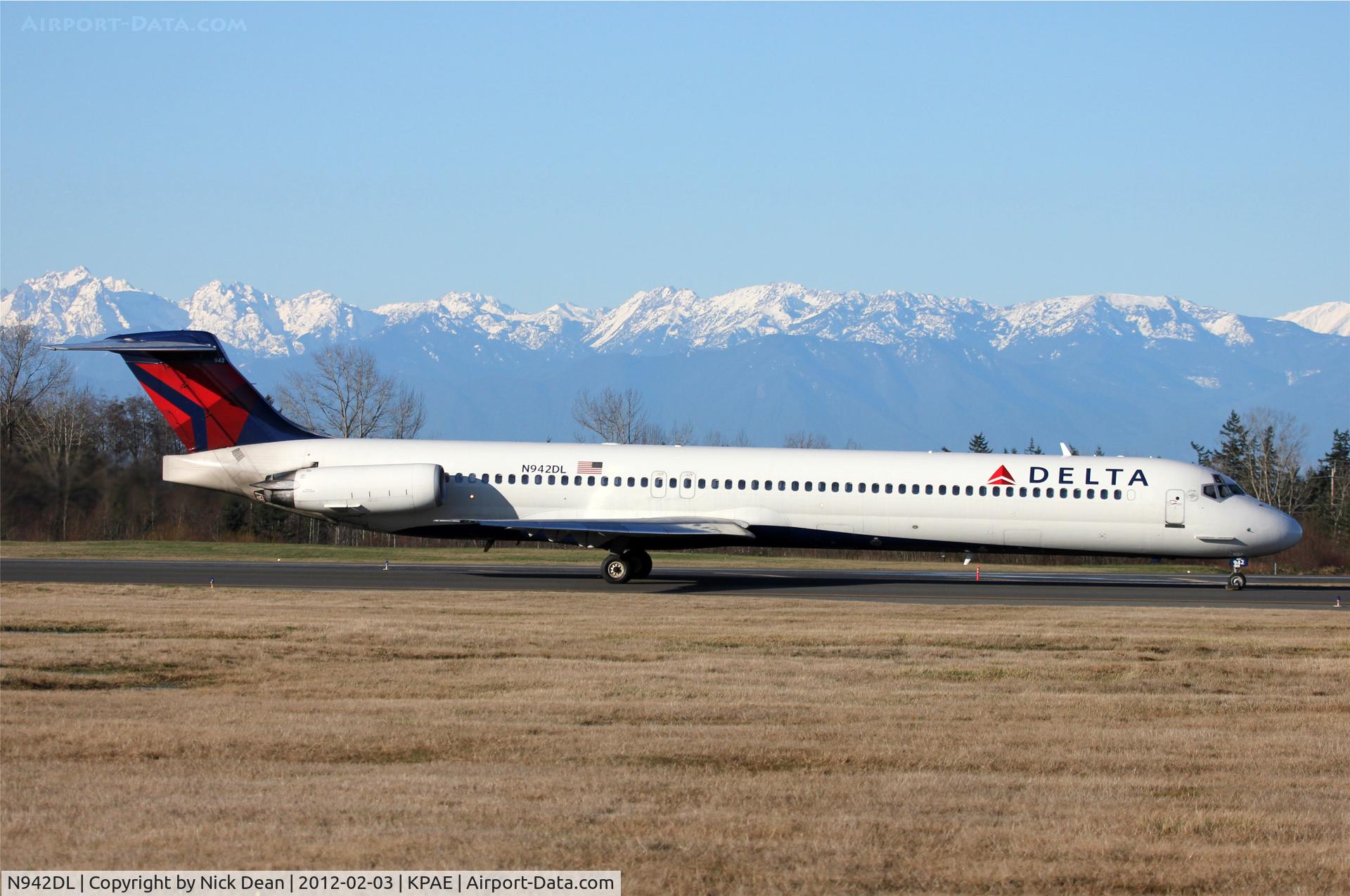 N942DL, 1989 McDonnell Douglas MD-88 C/N 49815, KPAE/PAE