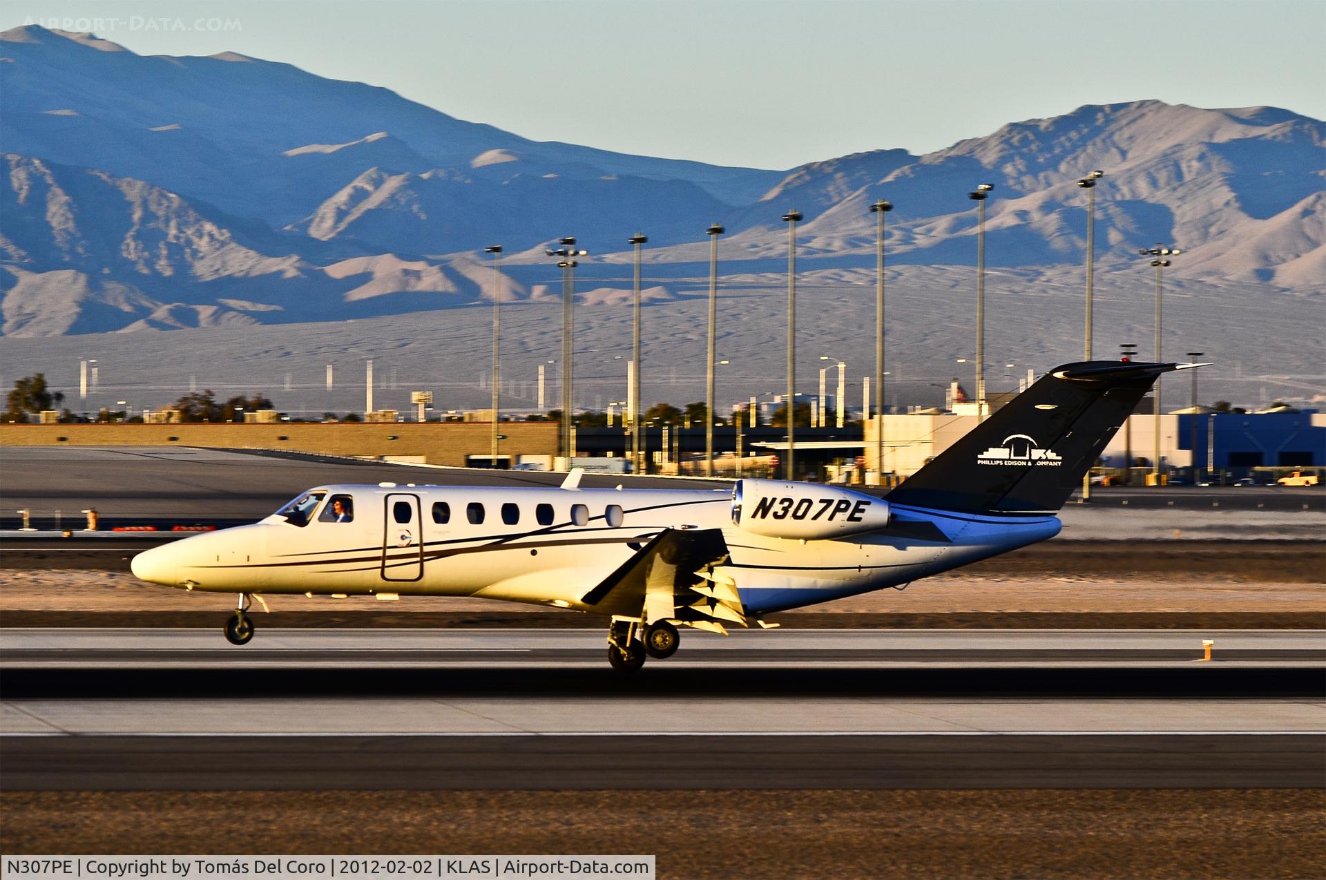 N307PE, 2008 Cessna 525B C/N 525B0254, N307PE Cessna 525B CitationJet 3 cn 525B0254

- Las Vegas - McCarran International (LAS / KLAS)
USA - Nevada, February 02, 2012
Photo: Tomás Del Coro