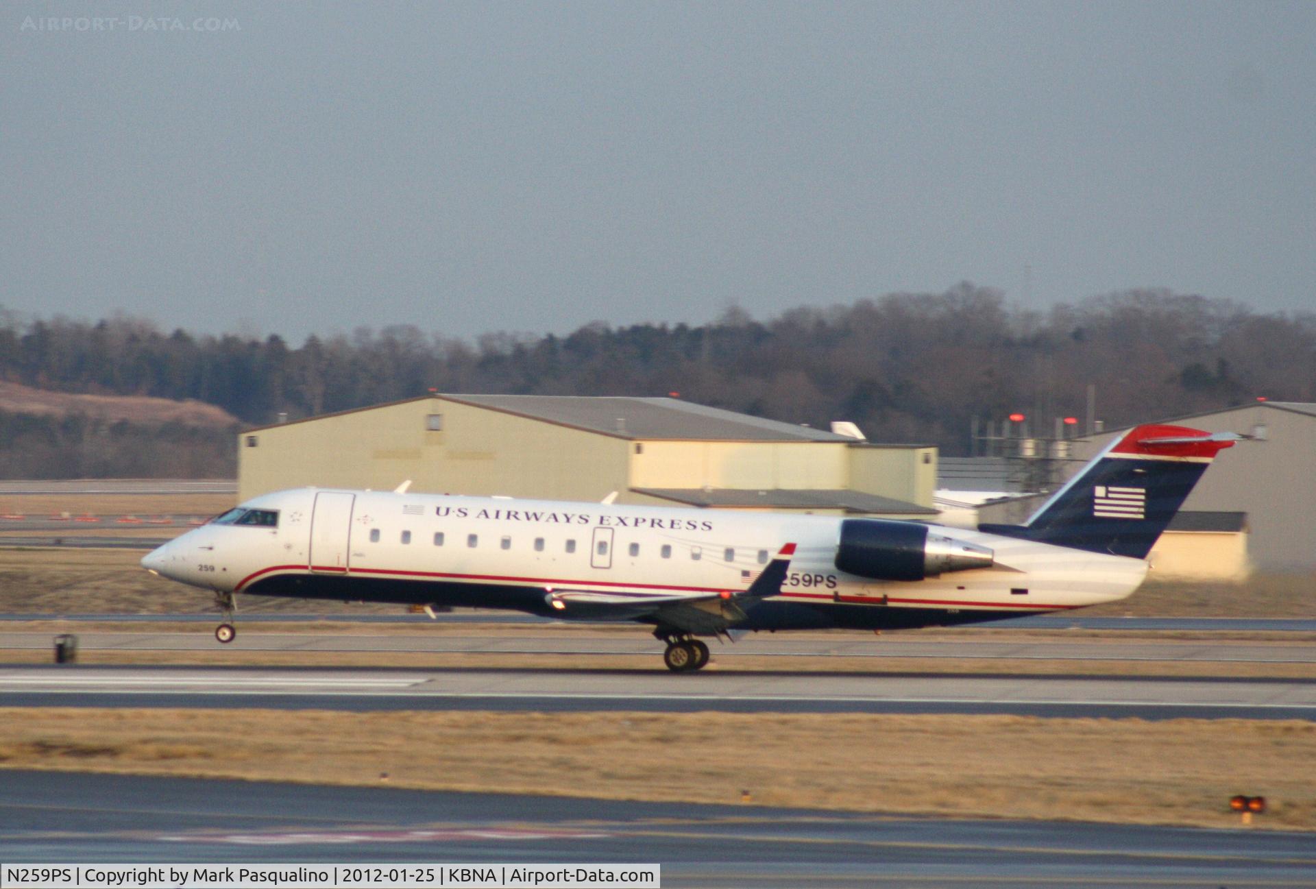 N259PS, 2004 Bombardier CRJ-200ER (CL-600-2B19) C/N 7945, CL-600-2B19
