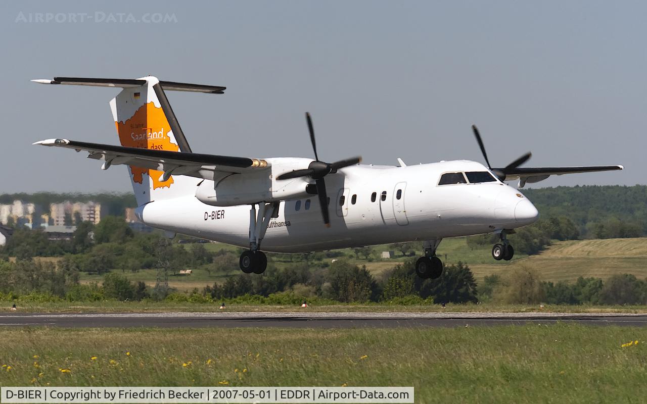 D-BIER, 1991 De Havilland Canada DHC-8-103A Dash 8 C/N 310, short final