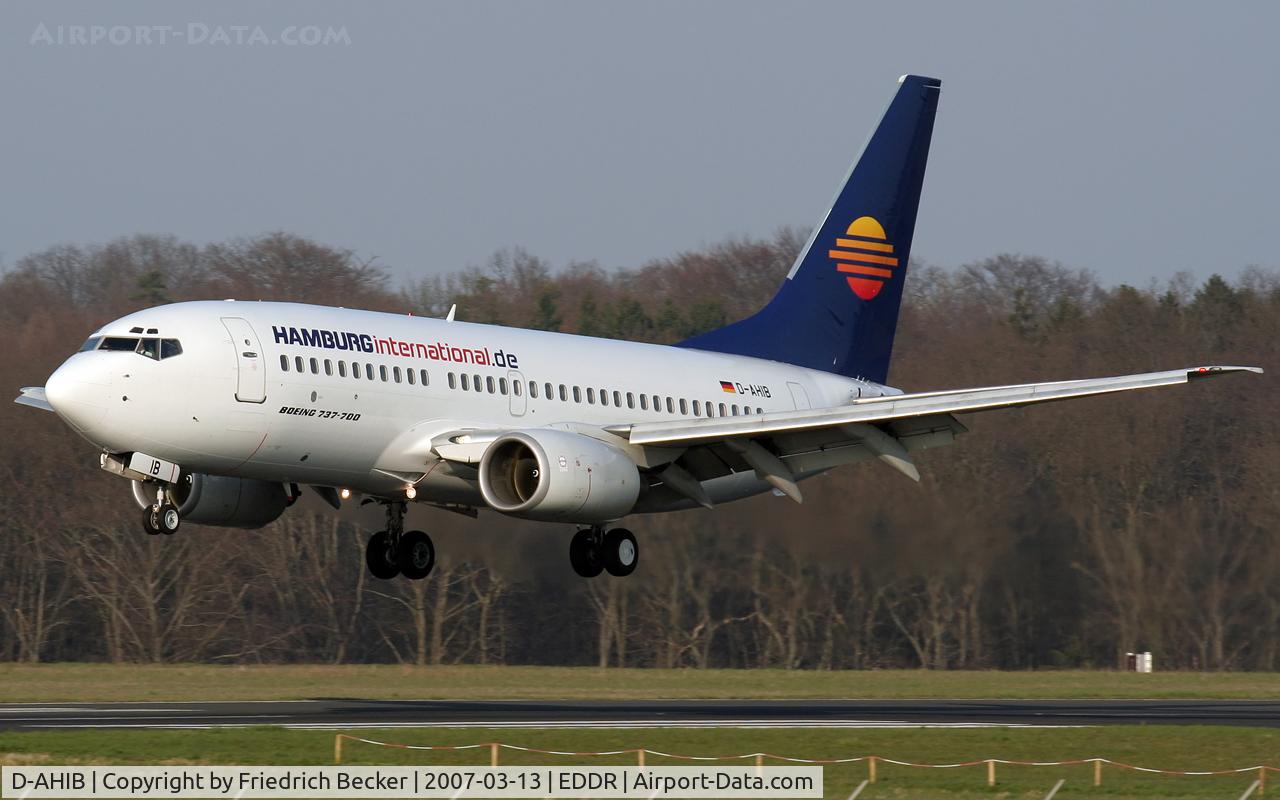 D-AHIB, 1999 Boeing 737-73S C/N 29083, moments prior touchdown