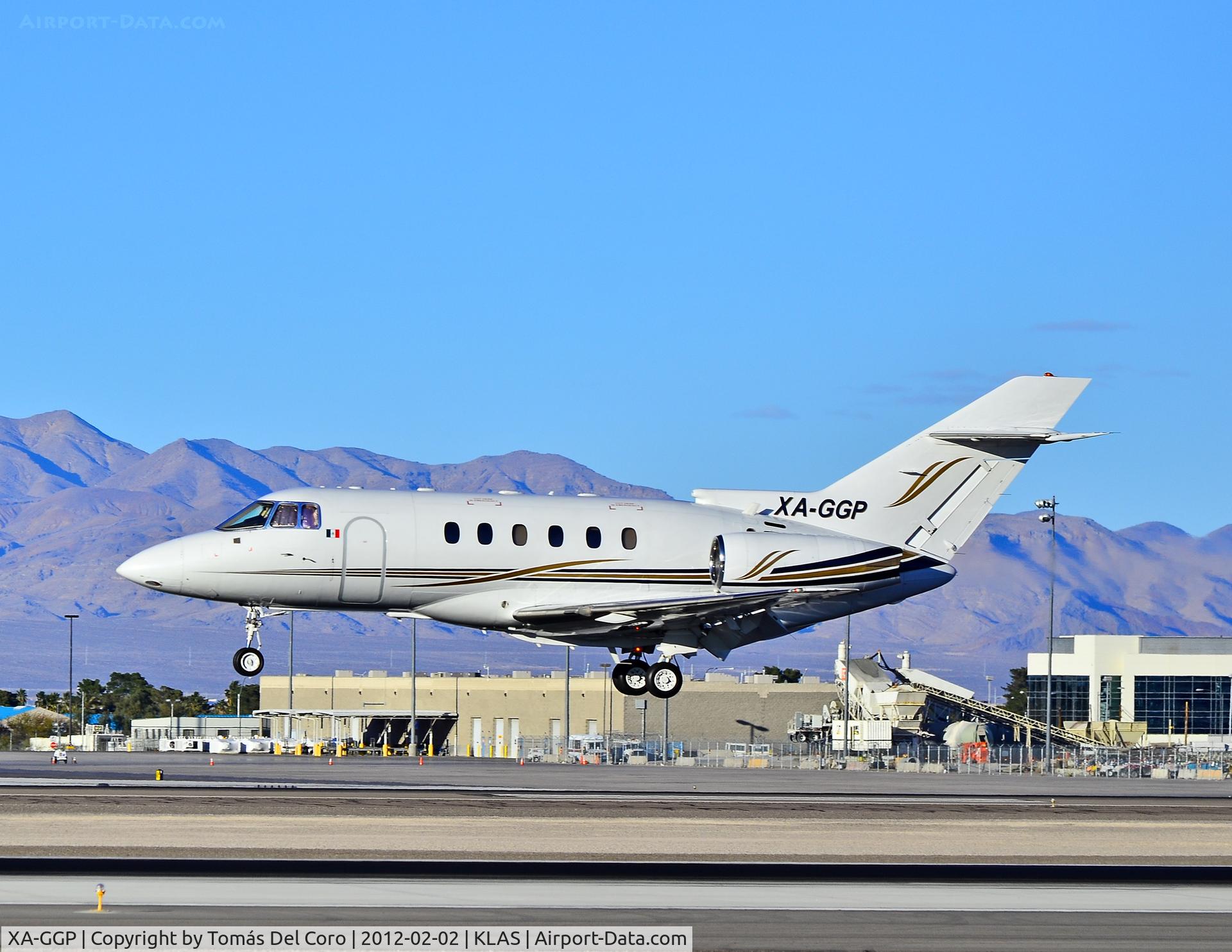 XA-GGP, 2000 Raytheon Hawker 800XP C/N 258476, XA-GGP 2000 Hawker 800XP cn258476

- Las Vegas - McCarran International (LAS / KLAS)
USA - Nevada, February 02, 2012
Photo: Tomás Del Coro
