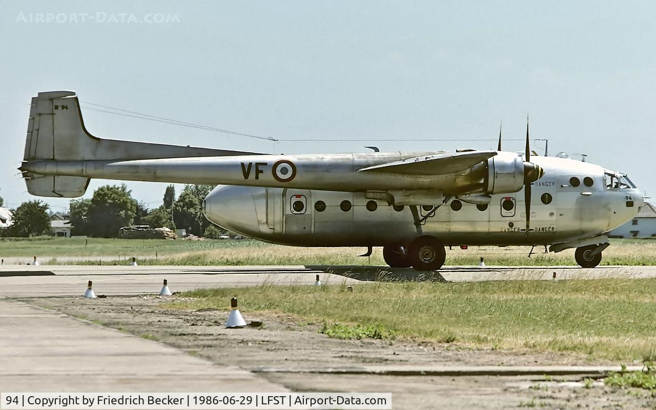 94, Nord N-2501F Noratlas C/N 94, taxying to the active