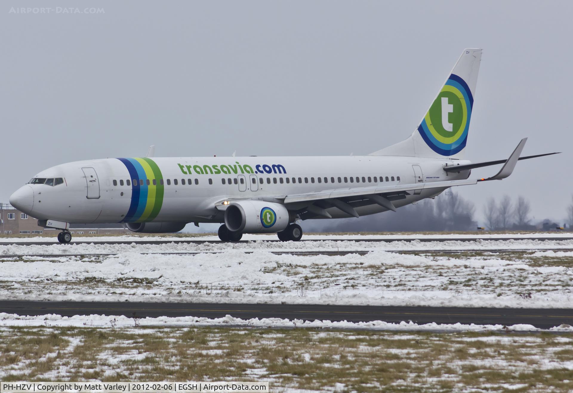 PH-HZV, 2002 Boeing 737-8K2 C/N 30650, Arriving at a snowy EGSH after and air test.