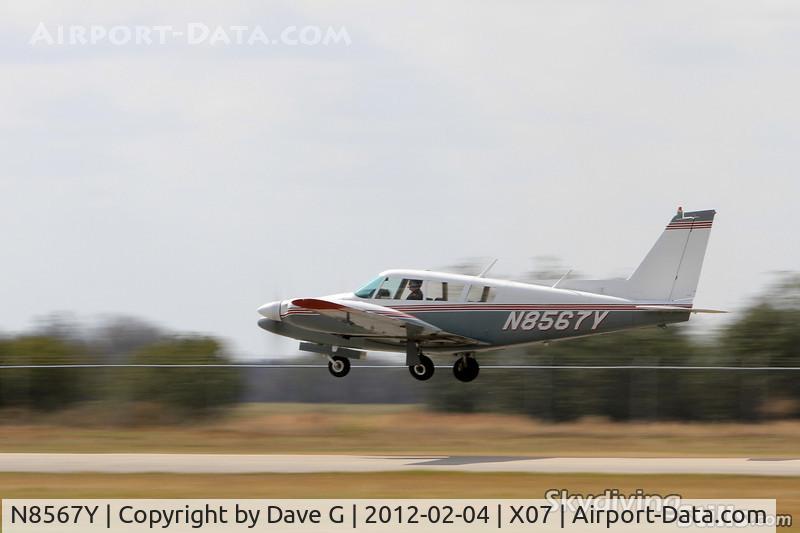 N8567Y, 1968 Piper PA-30 Twin Comanche Twin Comanche C/N 30-1715, Gear coming up just after lifting off at Lake Wales, FL
