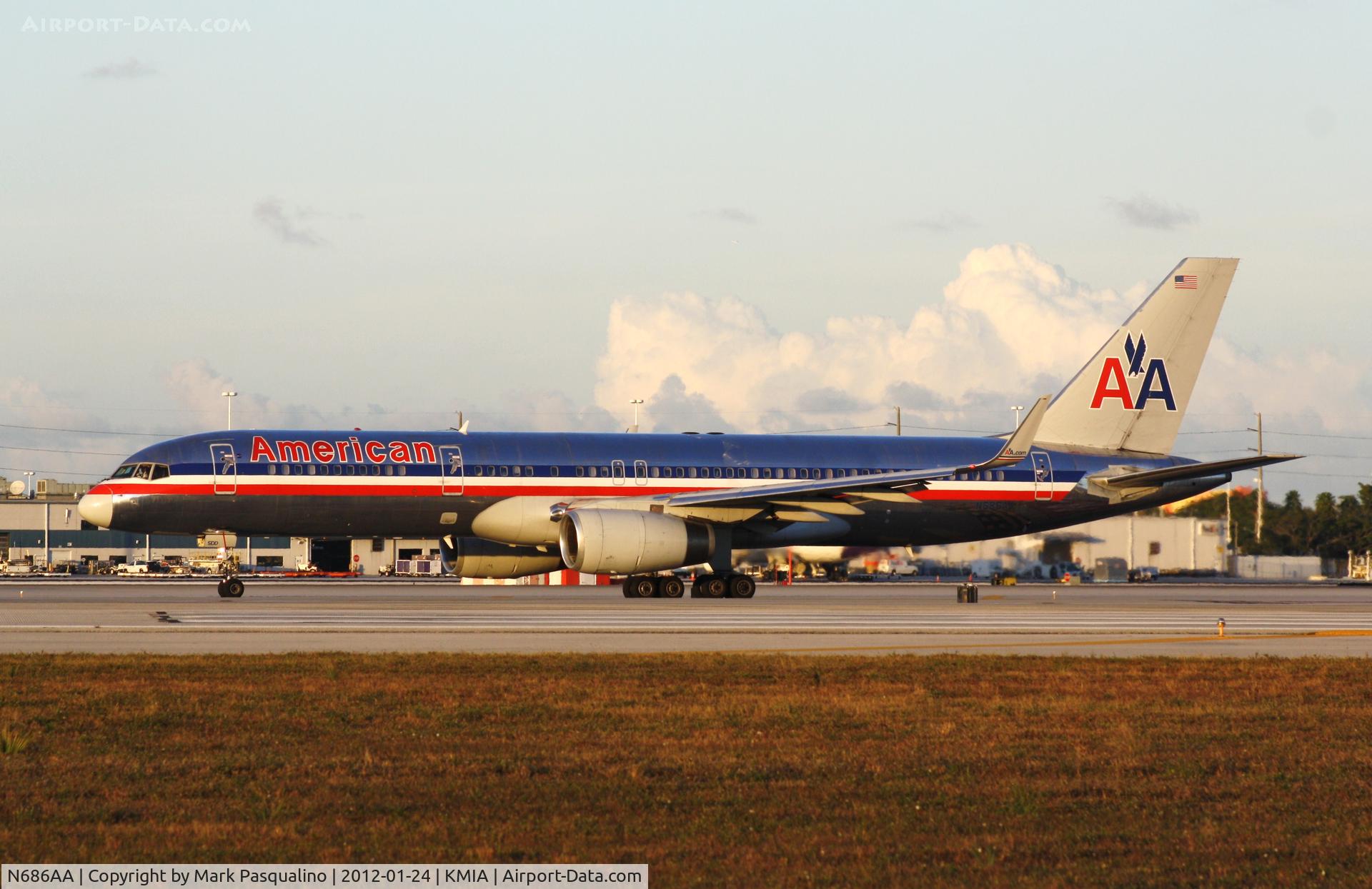 N686AA, 1992 Boeing 757-223 C/N 25343, Boeing 757-200