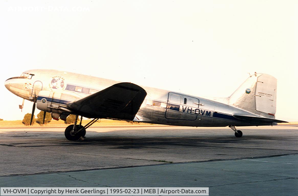 VH-OVM, 1943 Douglas DC3C-R-1830 C/N 16354/33102, Short Stop Jet Charter. MEB - Essendon Apt