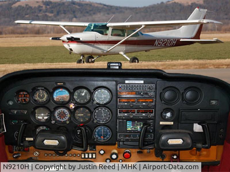 N9210H, 1975 Cessna 172M C/N 17266017, N9210H