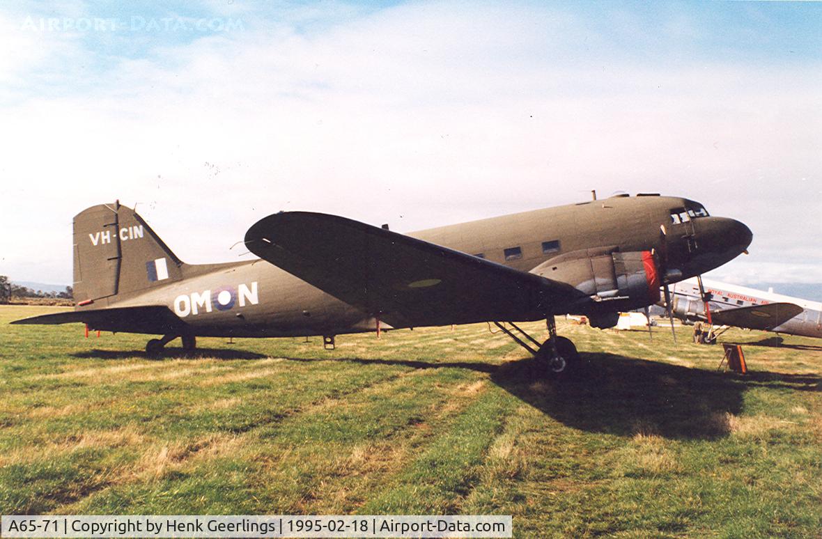 A65-71, Douglas C-47B Skytrain C/N 15686/27131, Australian War Memorial Heritage Dakota VHCIN.Photo taken during the Tasmania Skyraces , Valleyfield.