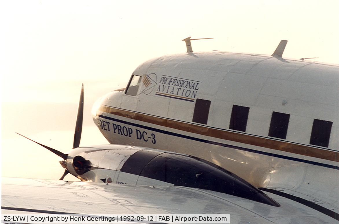 ZS-LYW, 1944 Douglas DC-3-65TP (C-47B-1-DK) C/N 14357/25802, Professional Aviation .
Farnborough Airshow Sep 1992
