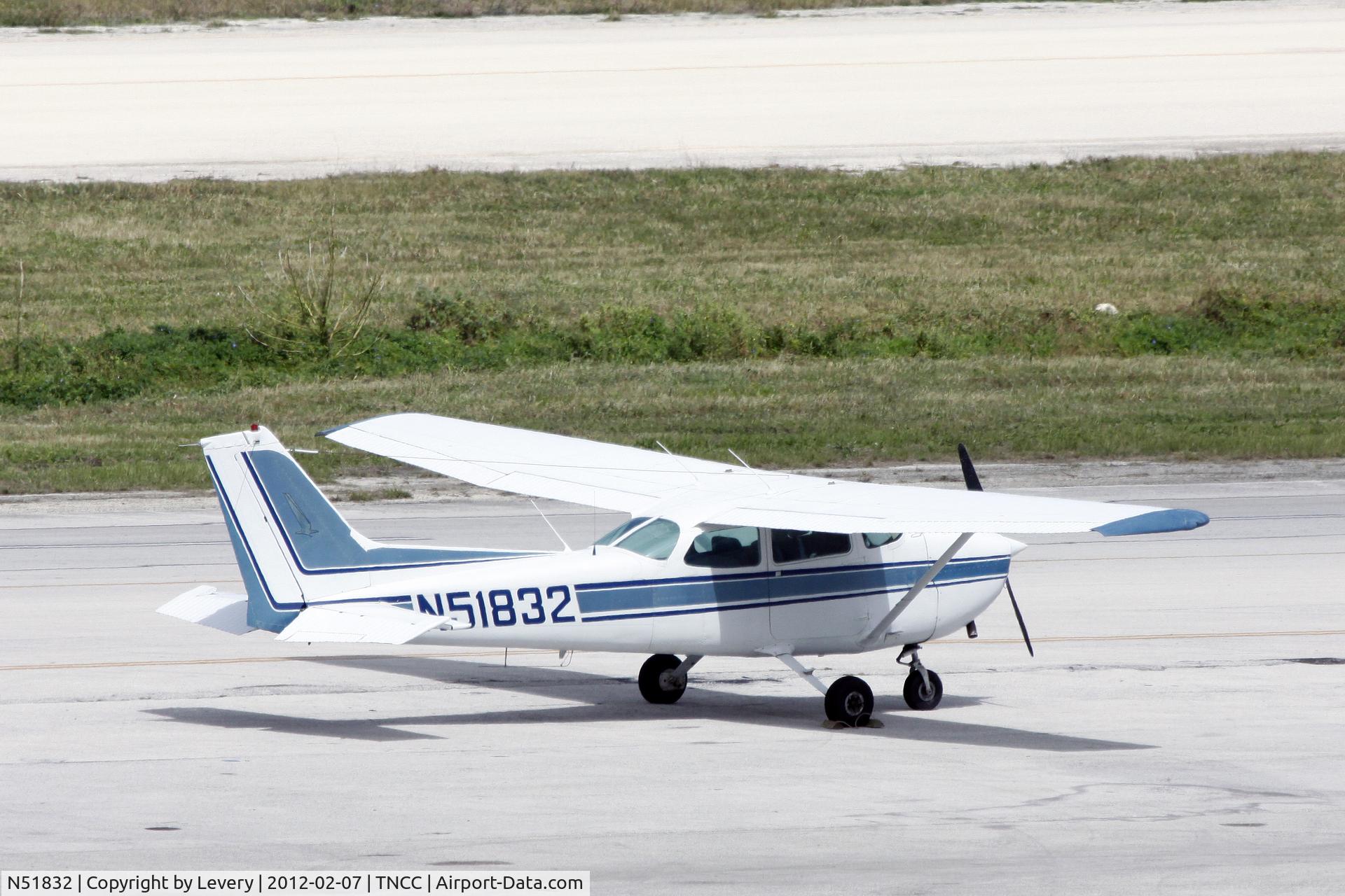 N51832, Cessna 172P C/N 17274357, Parked at GEN ramp!!