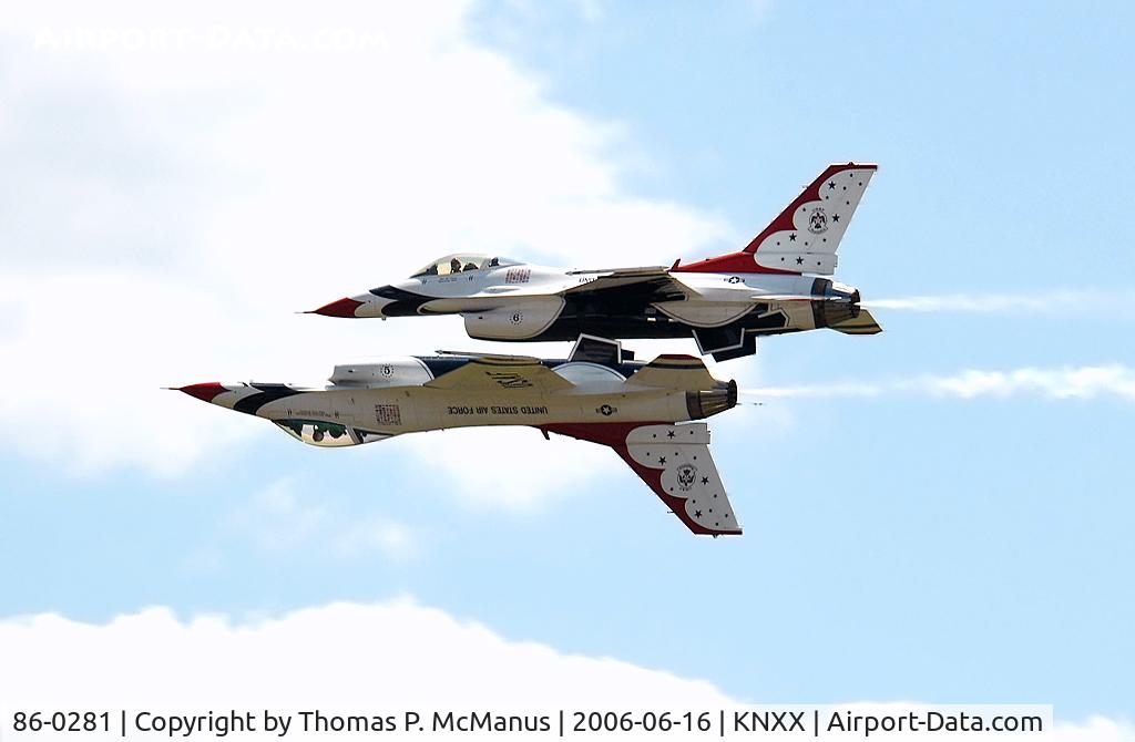86-0281, 1986 General Dynamics F-16C Fighting Falcon C/N 5C-387, The last Air Show at the former NAS Willow Grove, PA. (with 87-0303)