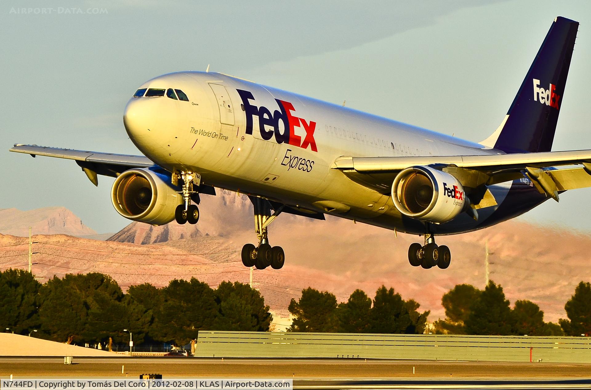 N744FD, 1992 Airbus A300B4-622R C/N 664, N744FD FedEx Airbus A300B4-622R(F) cn 664 