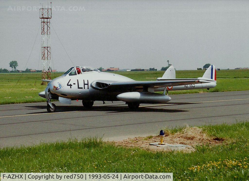F-AZHX, De Havilland (FFA) Vampire FB.6 (DH-100) C/N 624, Photograph by Edwin van Opstal with permission. Scanned from a color print.