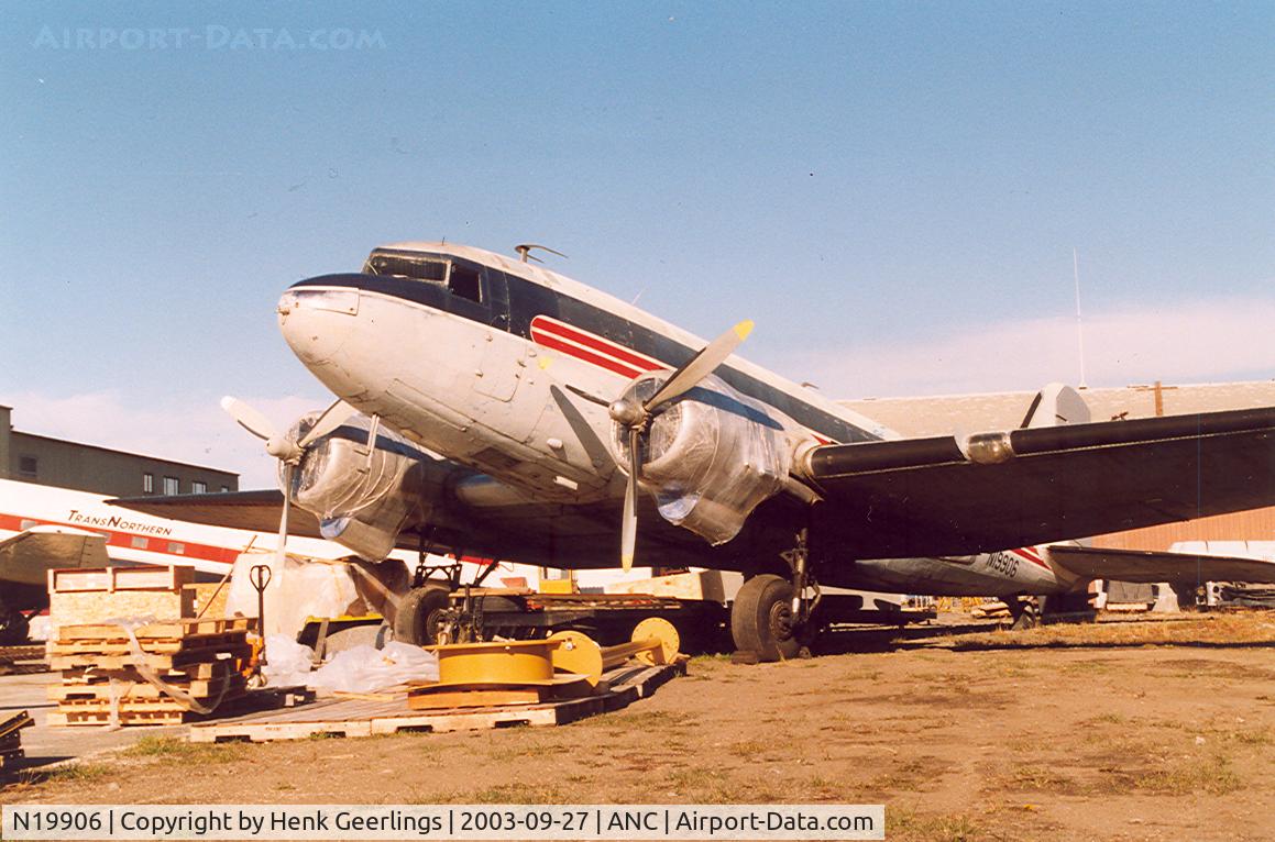 N19906, 1942 Douglas DC-3 (C-47-DL) C/N 4747, Dessert Air