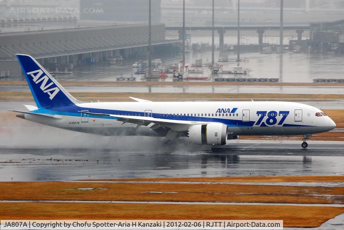 JA807A, 2011 Boeing 787-8 Dreamliner C/N 34508, NikonD40+TAMRON SP AF 70-200mm F/2.8 Di LD [IF]