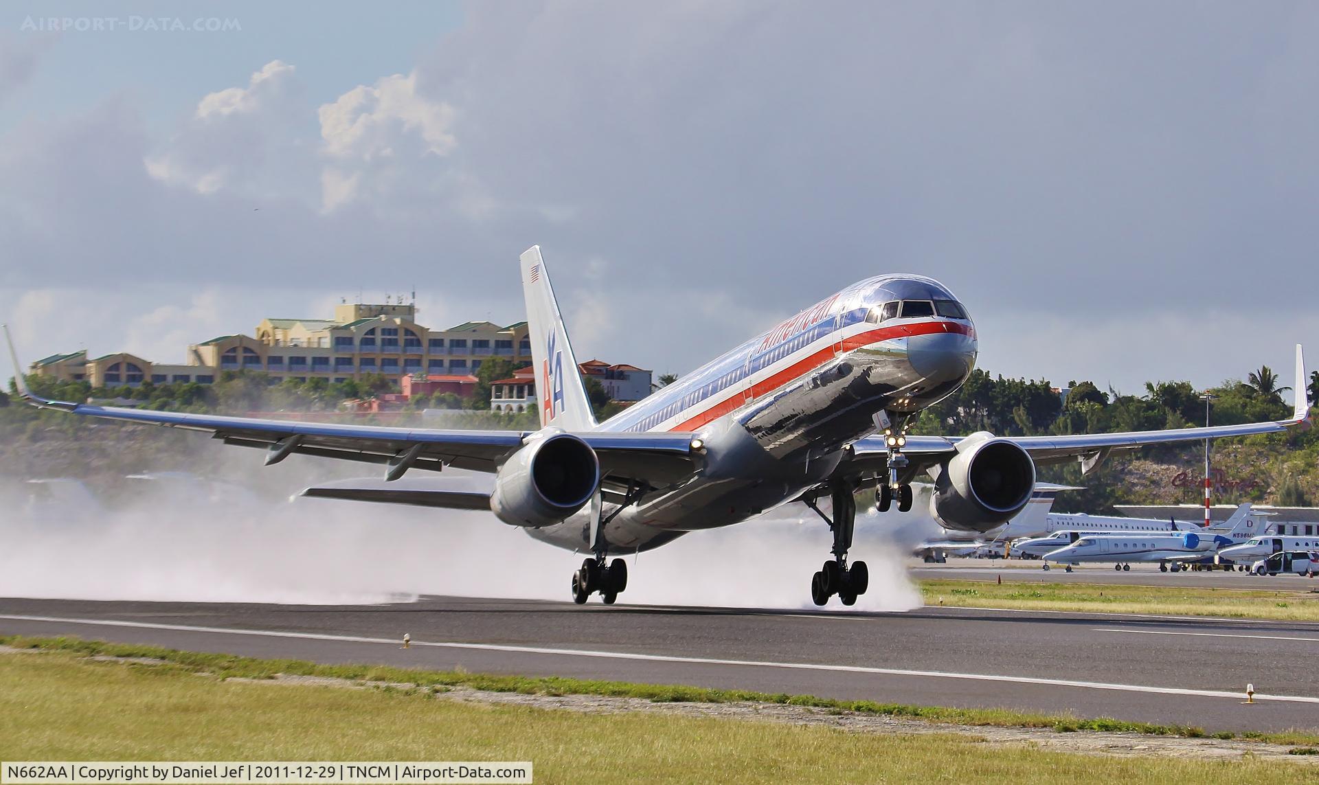 N662AA, 1992 Boeing 757-223 C/N 25296, N662AA