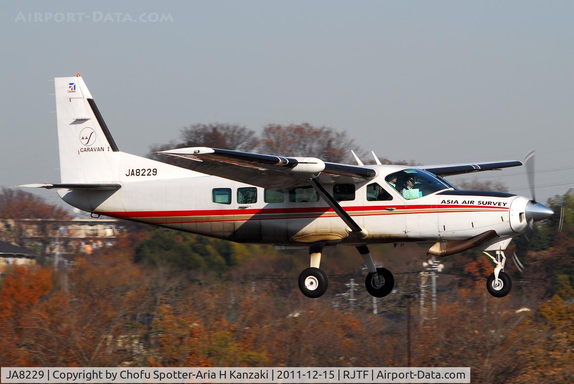 JA8229, 1988 Cessna 208 Caravan I C/N 208-00137, NikonD200+TAMRON AF 200-500mm F/5-6.3 LD IF