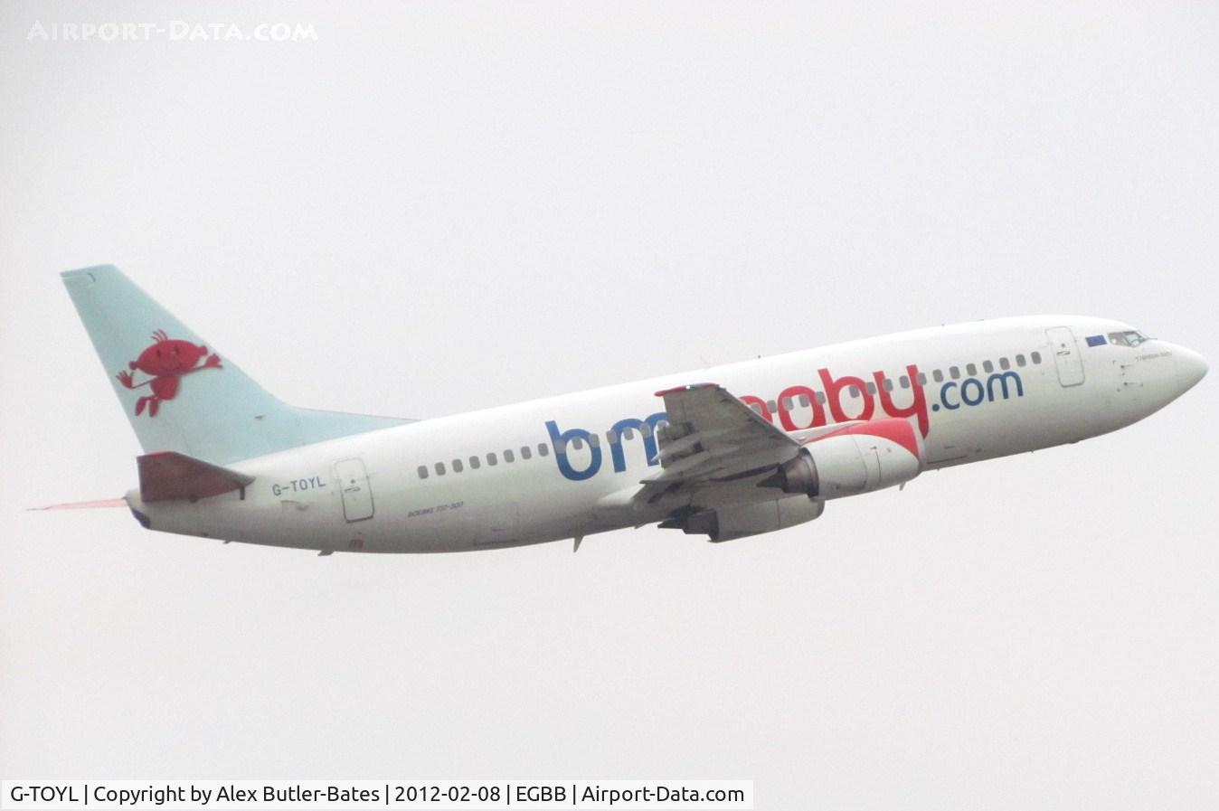 G-TOYL, 1999 Boeing 737-36N C/N 28594, 