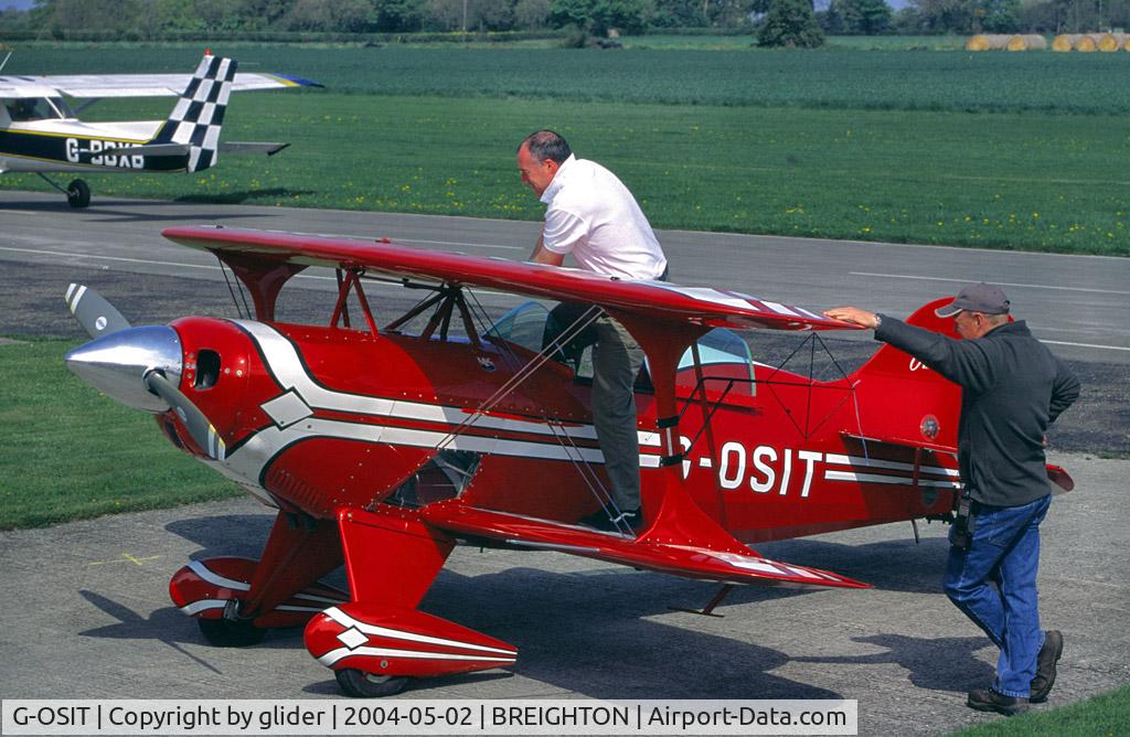 G-OSIT, 1984 Pitts S-1T Special C/N 1023, Must have been tight for the big fella! Probably my first full day at Breighton...