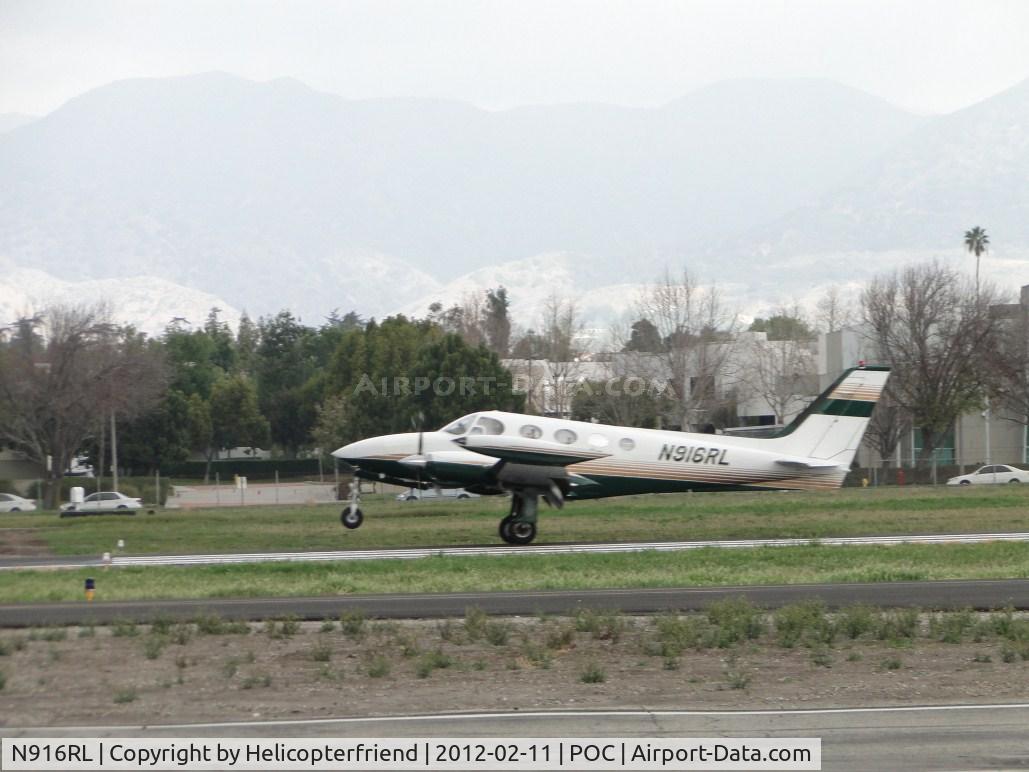 N916RL, 1972 Cessna 340 C/N 340-0089, Touching down on 26L