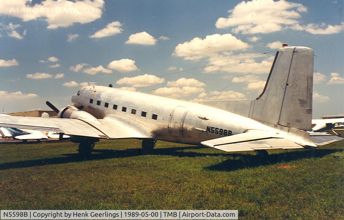 N5598B, Douglas C-117D C/N 43325, Tamiami Apt