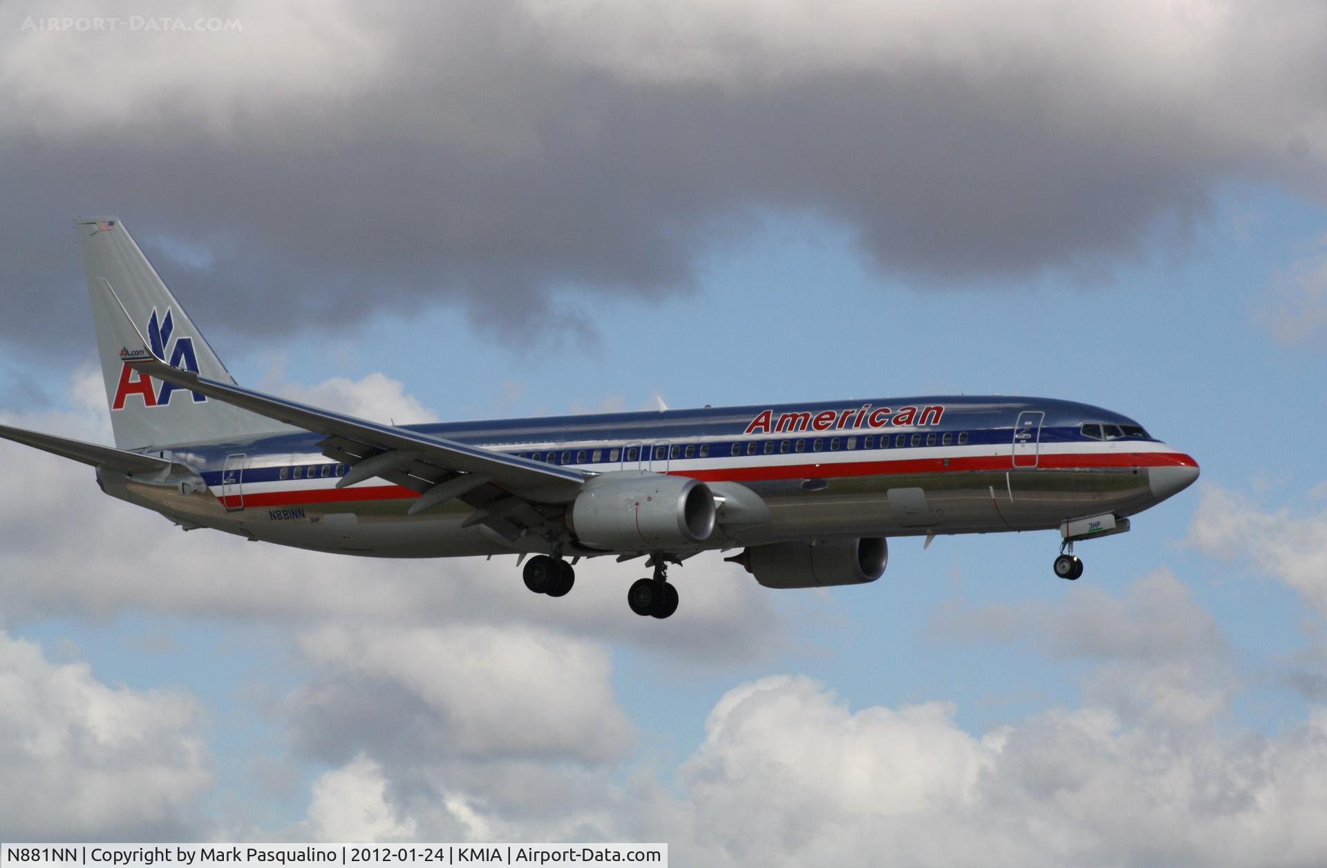 N881NN, Boeing 737-823 C/N 31135, Boeing 737-800