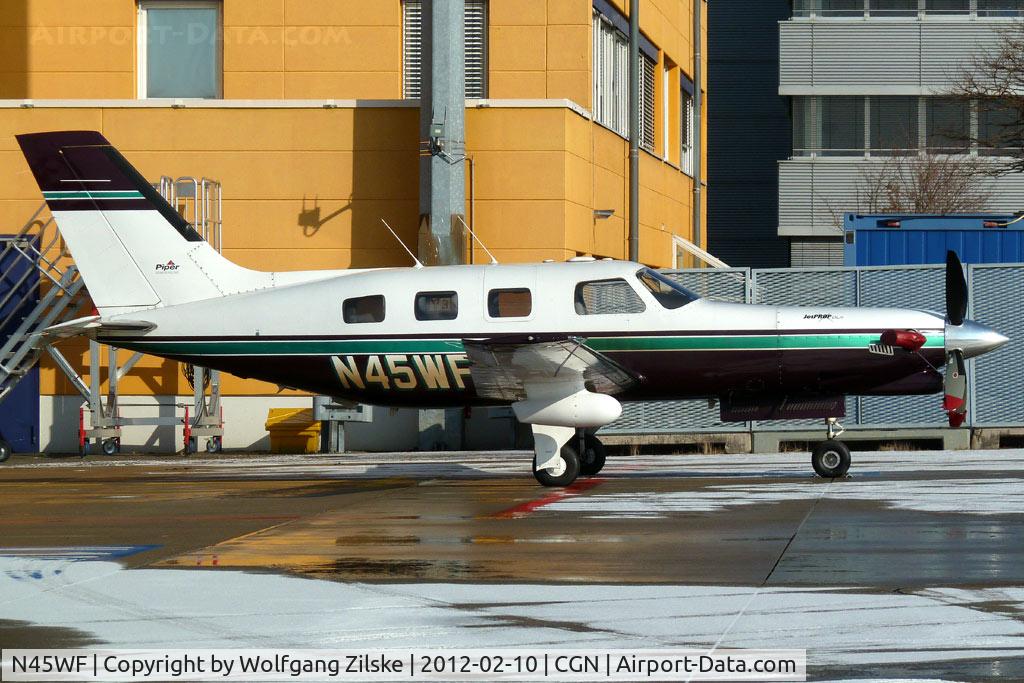 N45WF, 1999 Piper PA-46-350P Malibu Mirage C/N 4636214, visitor