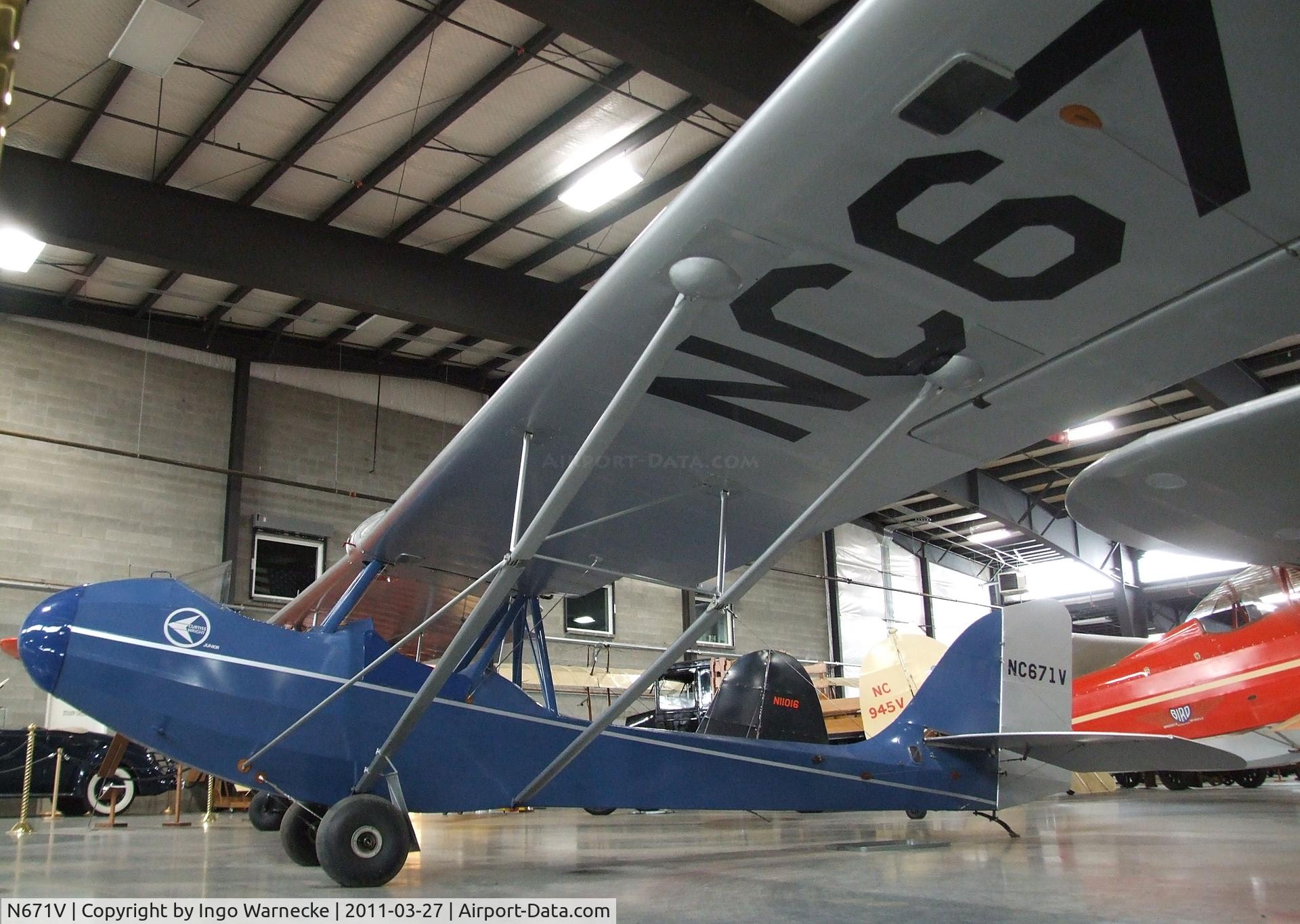 N671V, Curtiss-Wright JR CW1 C/N 1052, Curtiss-Wright  CW1 Junior at the Western Antique Aeroplane and Automobile Museum, Hood River OR