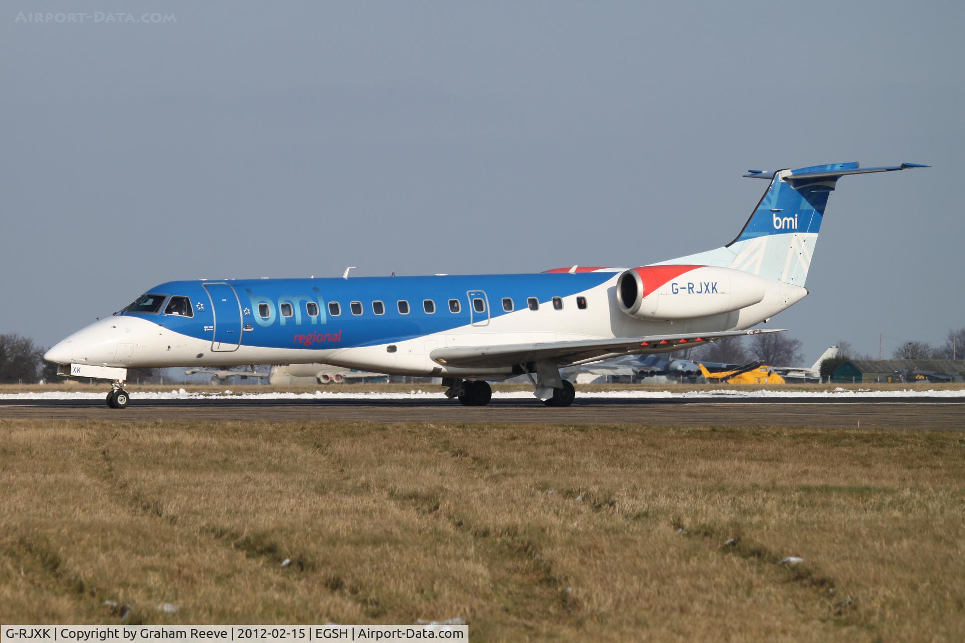 G-RJXK, 2001 Embraer ERJ-135ER (EMB-135ER) C/N 145494, About to depart.