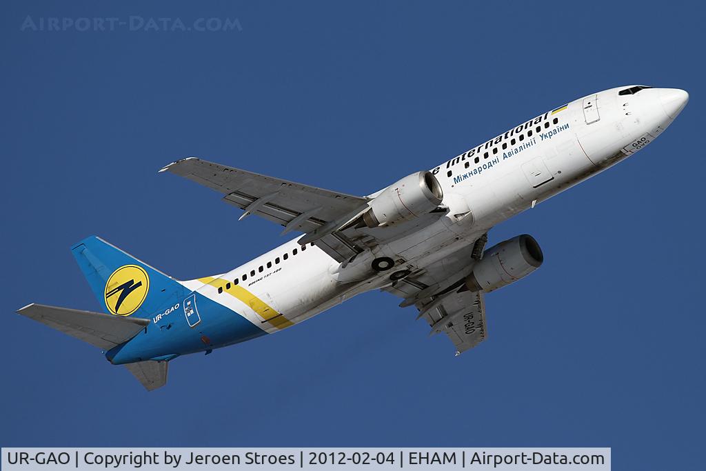 UR-GAO, 1991 Boeing 737-4Z9 C/N 25147, rwy 09 departure