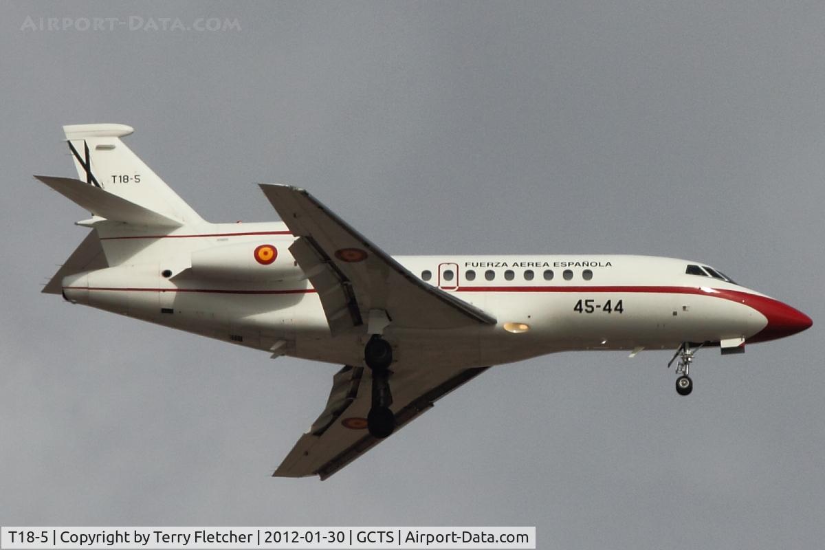 T18-5, 1989 Dassault Falcon 900 C/N 73, T18-5 (45-44), 1989 Dassault Falcon 900, c/n: 73 of Spanish Air Force on approach to Tenerife South