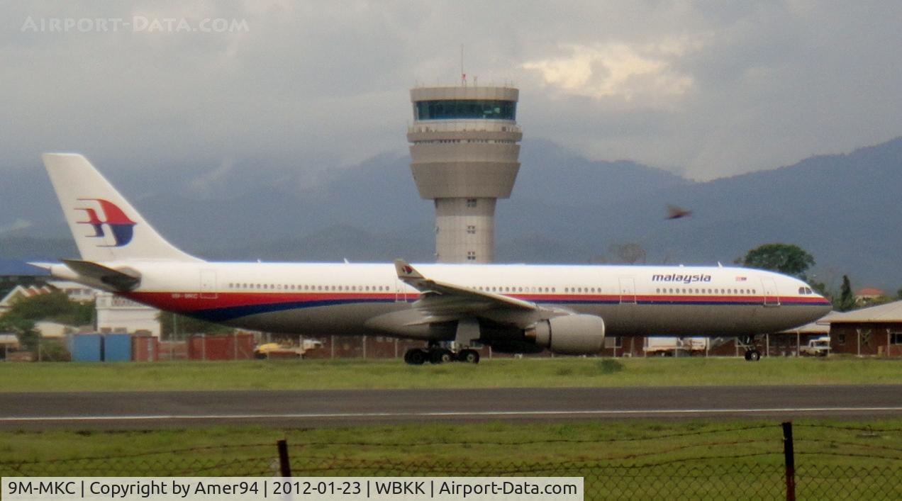 9M-MKC, Airbus A330-322 C/N 069, Backtrack to Terminal 1
