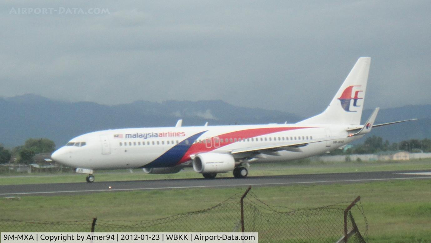 9M-MXA, 2010 Boeing 737-8H6 C/N 40128, Takeoff via Runway 02
