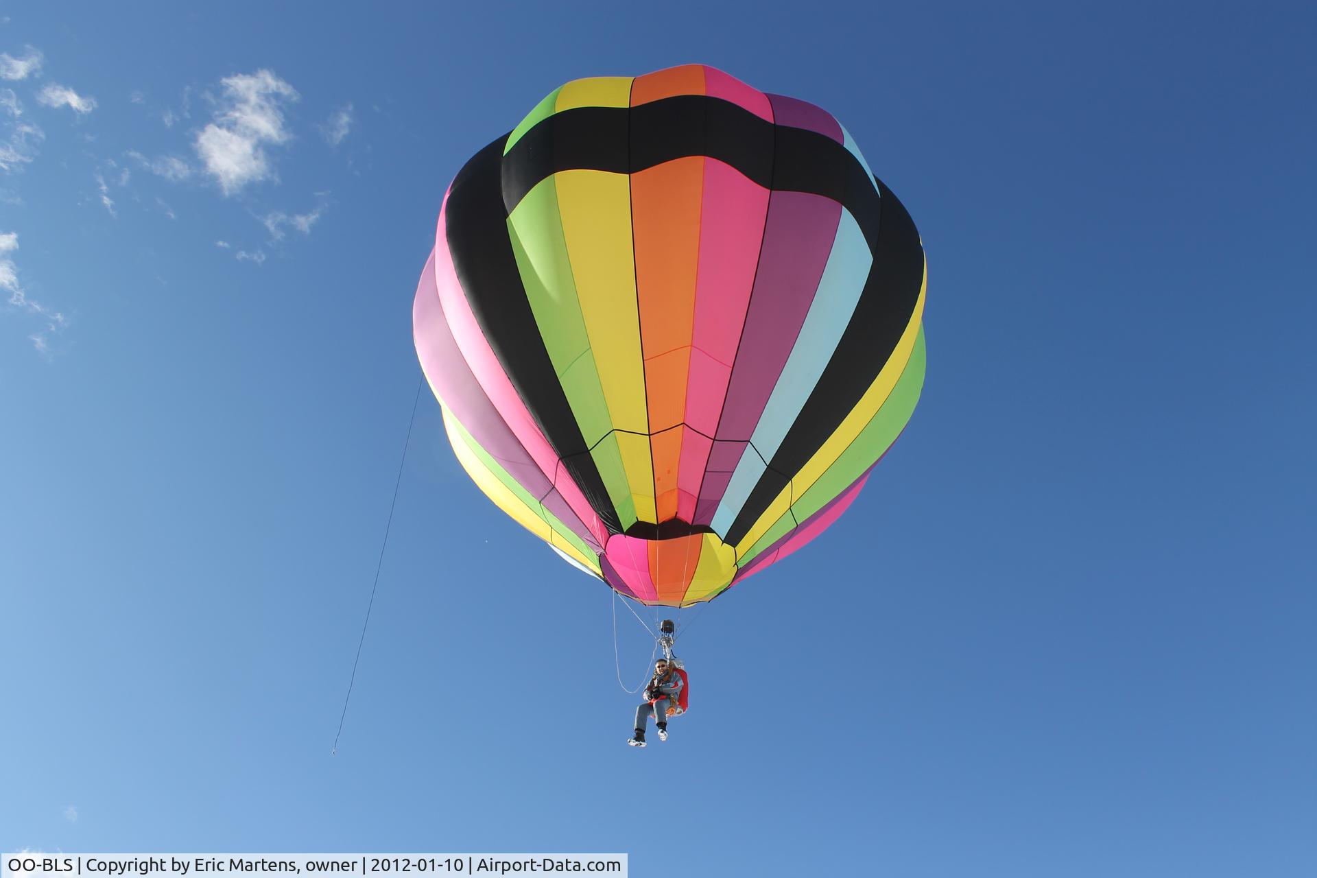 OO-BLS, 1991 Libert L.600 C/N 200/002, cloudhopper flying at the Dolomiti Ballooonfestival in Toblach in 01/2012