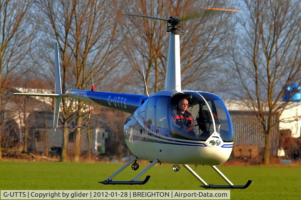 G-UTTS, 2000 Robinson R44 C/N 0865, Coming in to park!