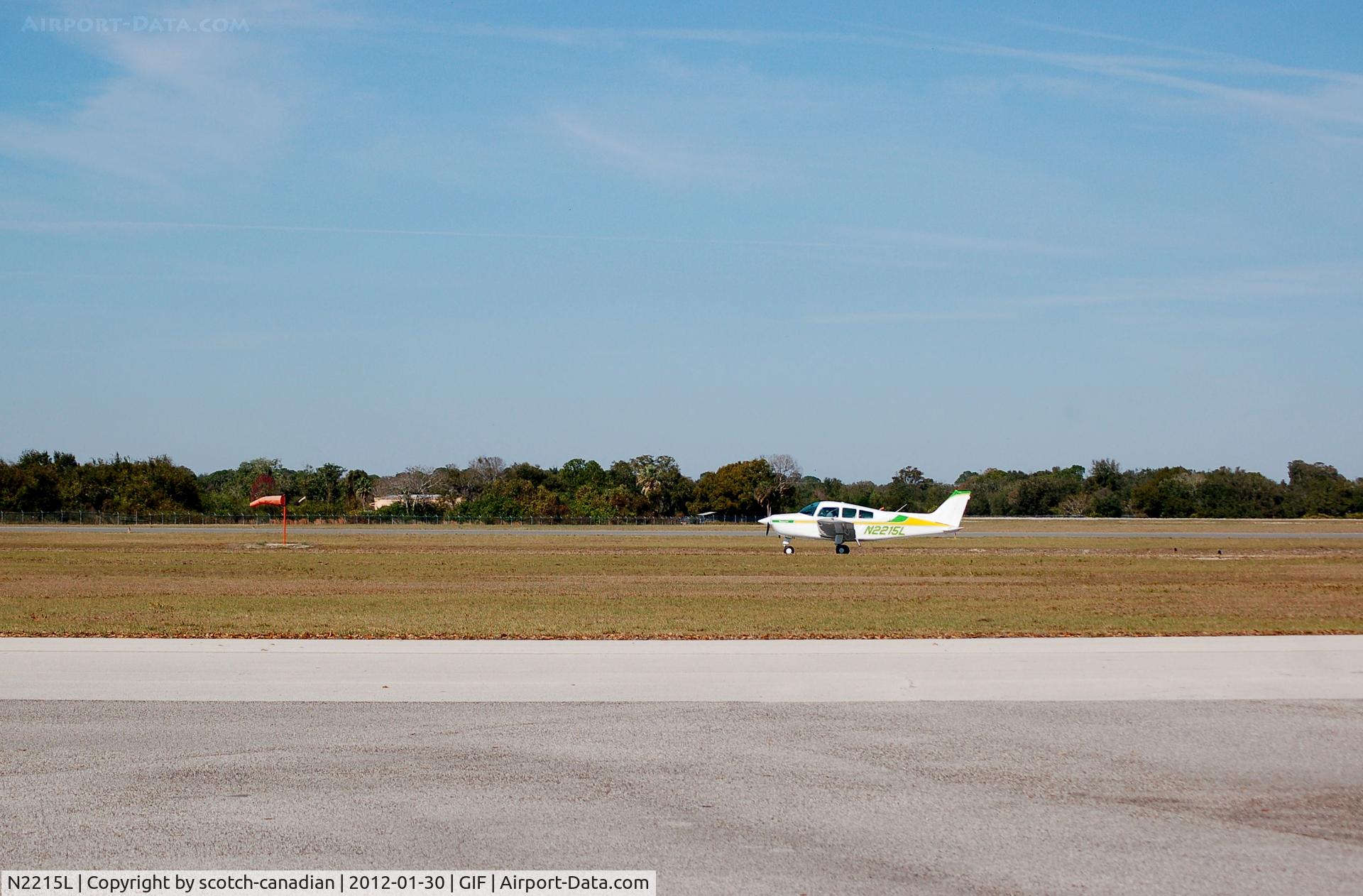 N2215L, 1977 Beech C23 Sundowner 180 C/N M-1868, 1977 Beech C23 Sundowner N2215L at Gilbert Airport, Winter Haven, FL
