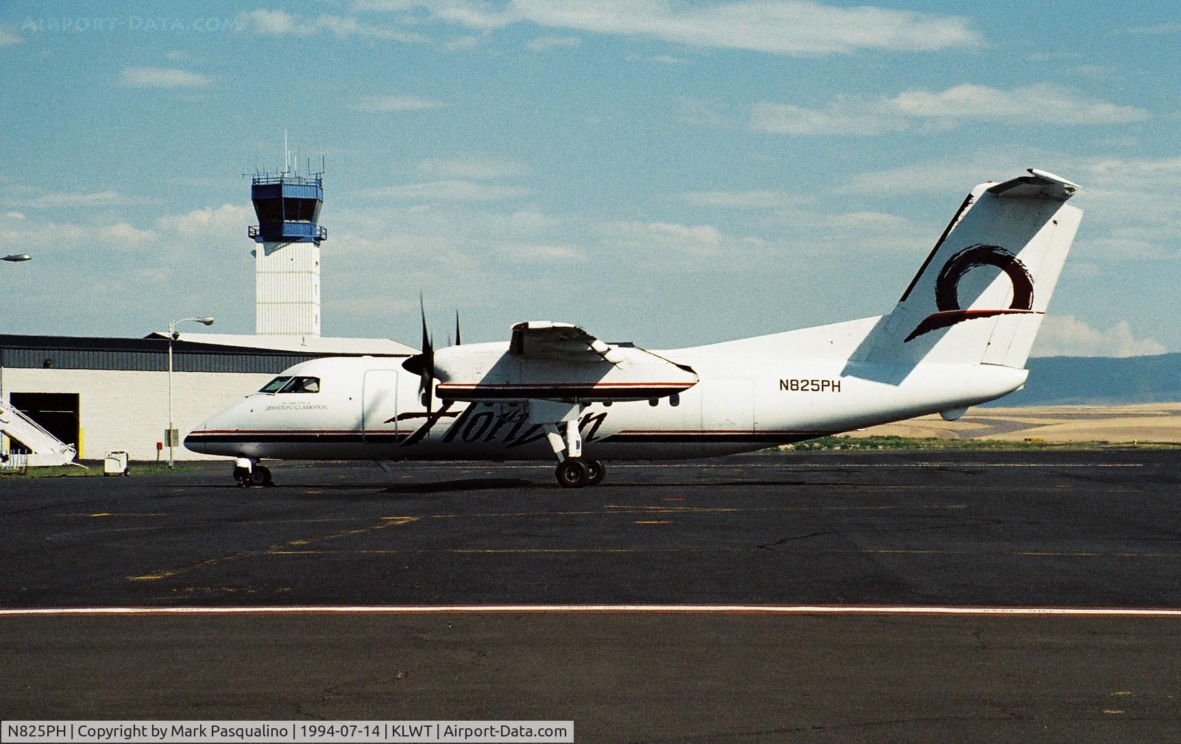 N825PH, 1990 De Havilland Canada DHC-8-102 Dash 8 C/N 213, DHC-8-102