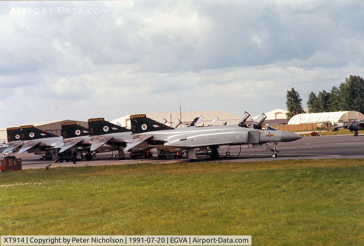 XT914, 1968 McDonnell Douglas Phantom FGR2 C/N 2771, Phantom FGR.2, callsign Stampede 2, of 74 Squadron on the flight-line at the 1991 Intnl Air Tattoo at RAF Fairford.