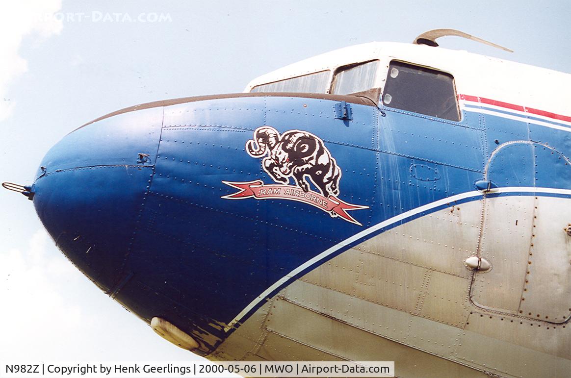 N982Z, 1943 Douglas DC-3C (C-47A-20-DK) C/N 12947, Remote Area Medical