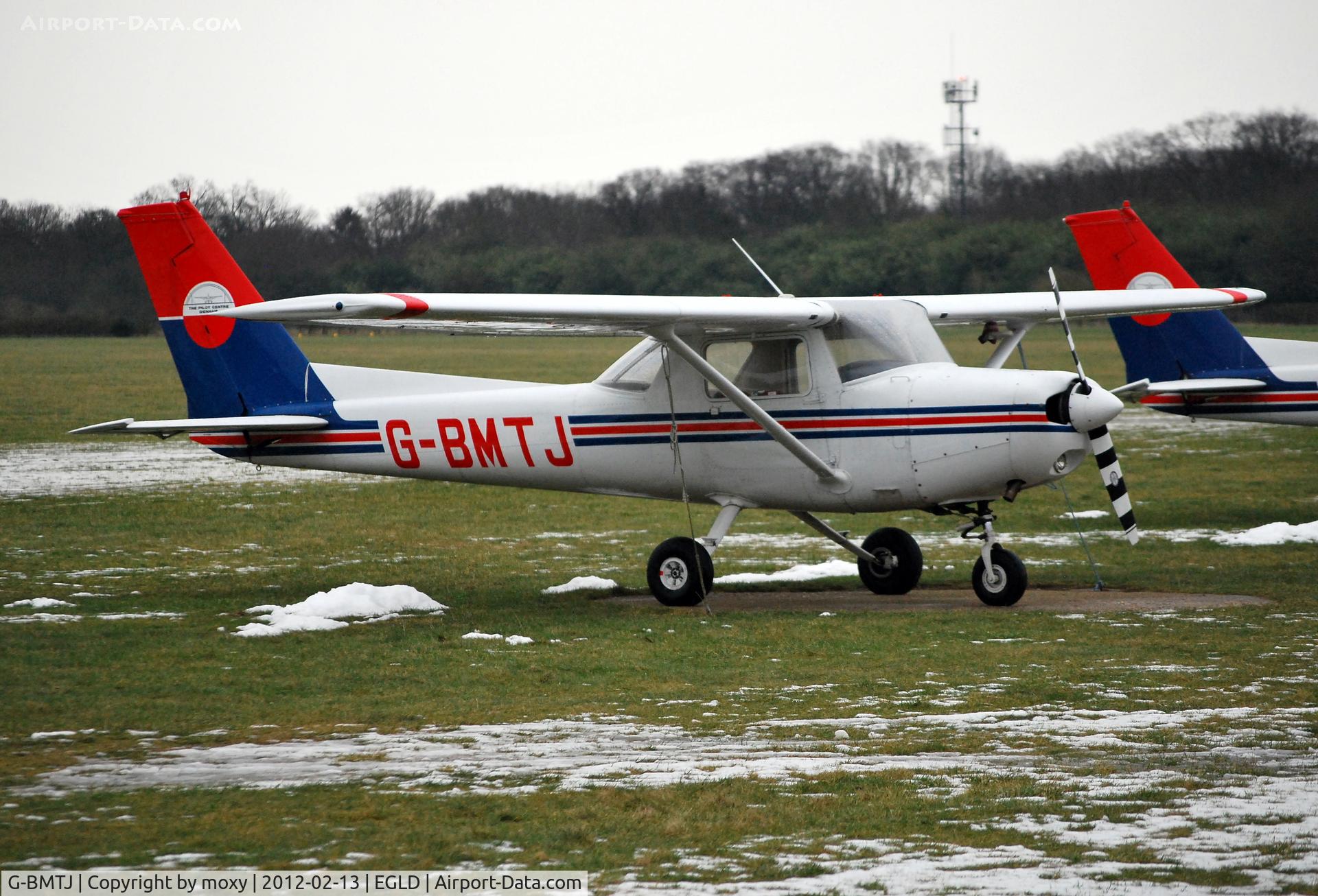 G-BMTJ, 1981 Cessna 152 C/N 152-85010, Cessna 152 Ex N6389P at Denham