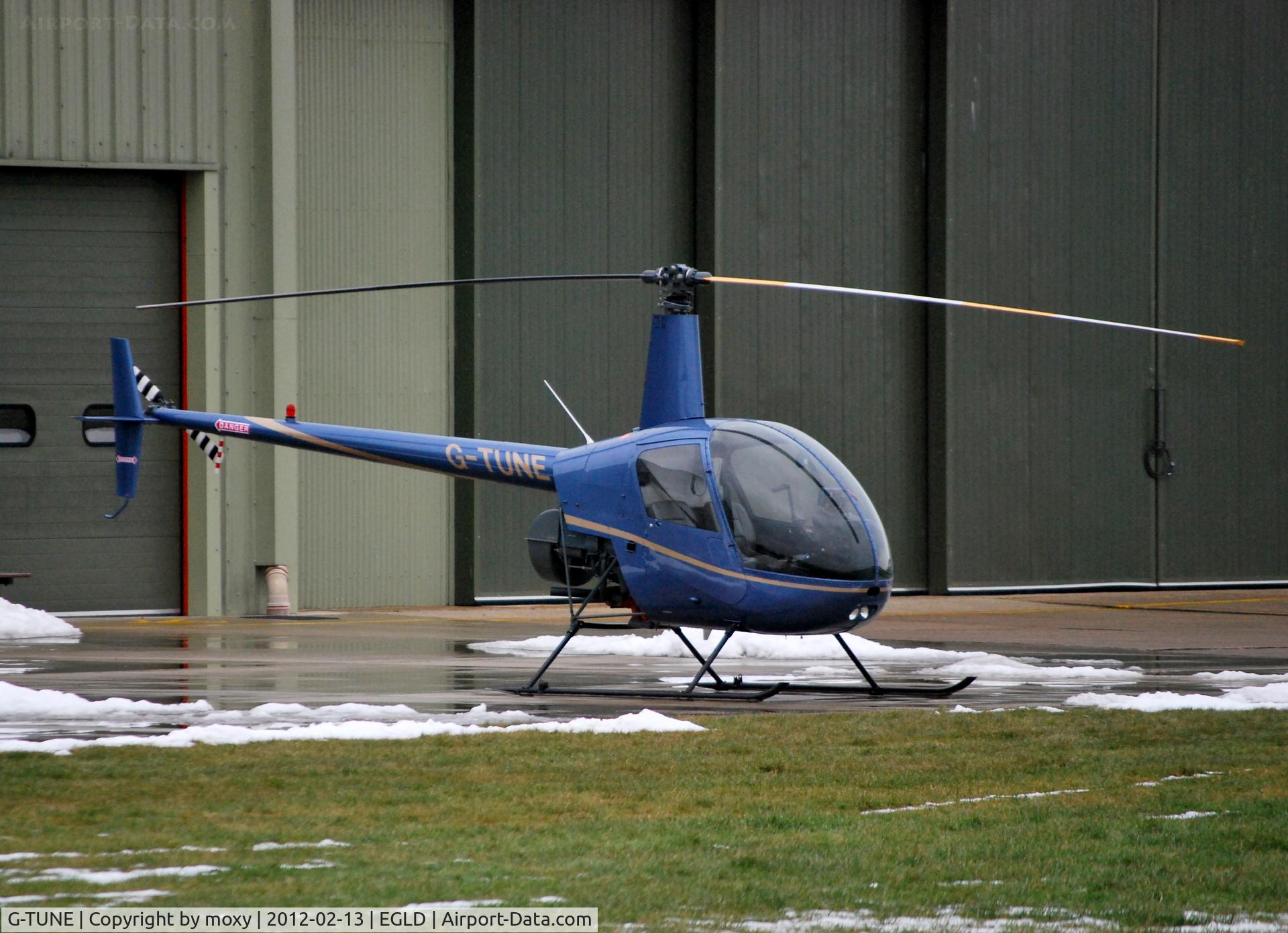 G-TUNE, 1988 Robinson R22 Beta C/N 0818, Robinson R22 Beta at Denham. Ex N60661