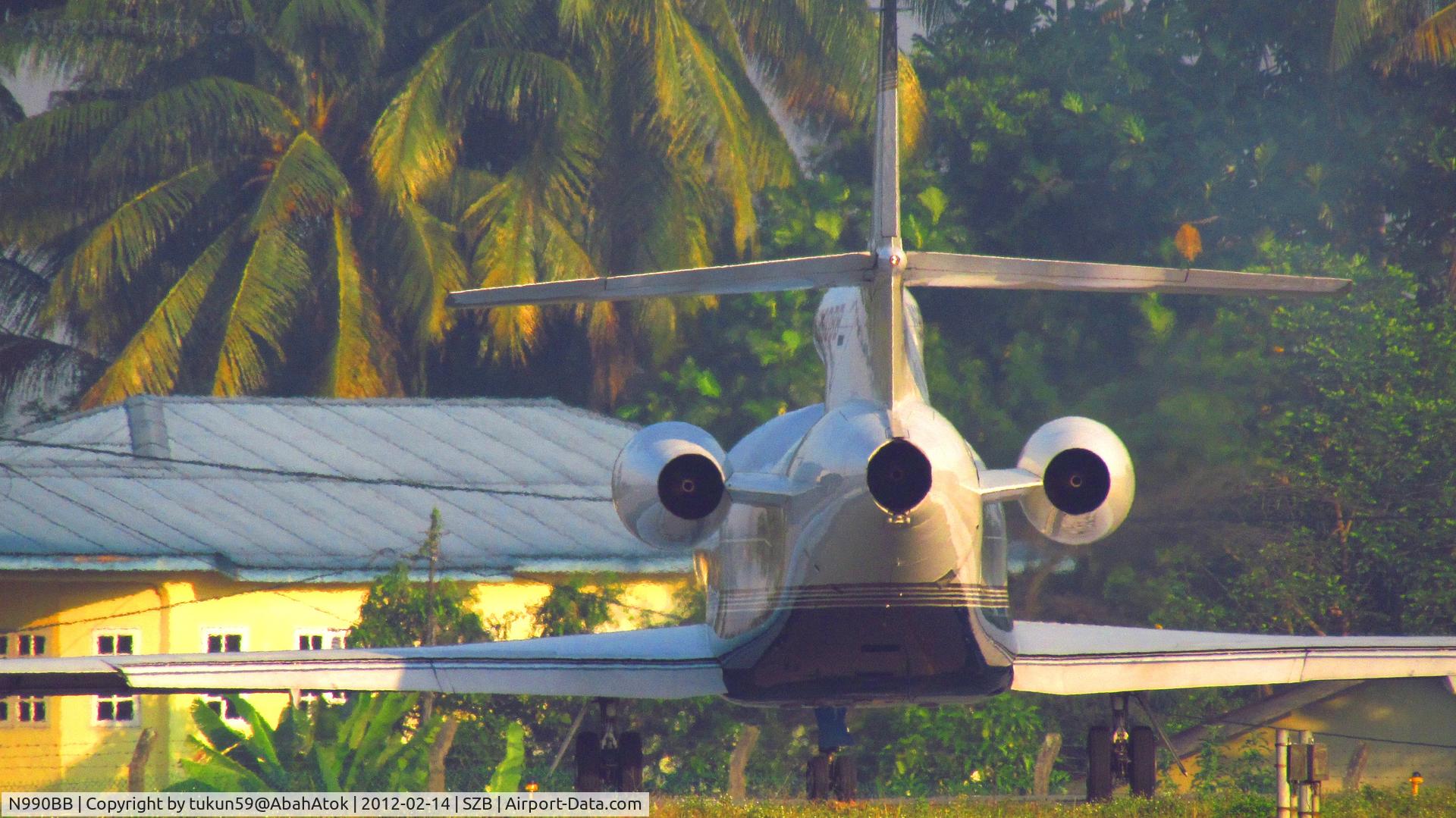 N990BB, Dassault-Breguet Falcon (Mystere) 900 C/N 42, Private Jet