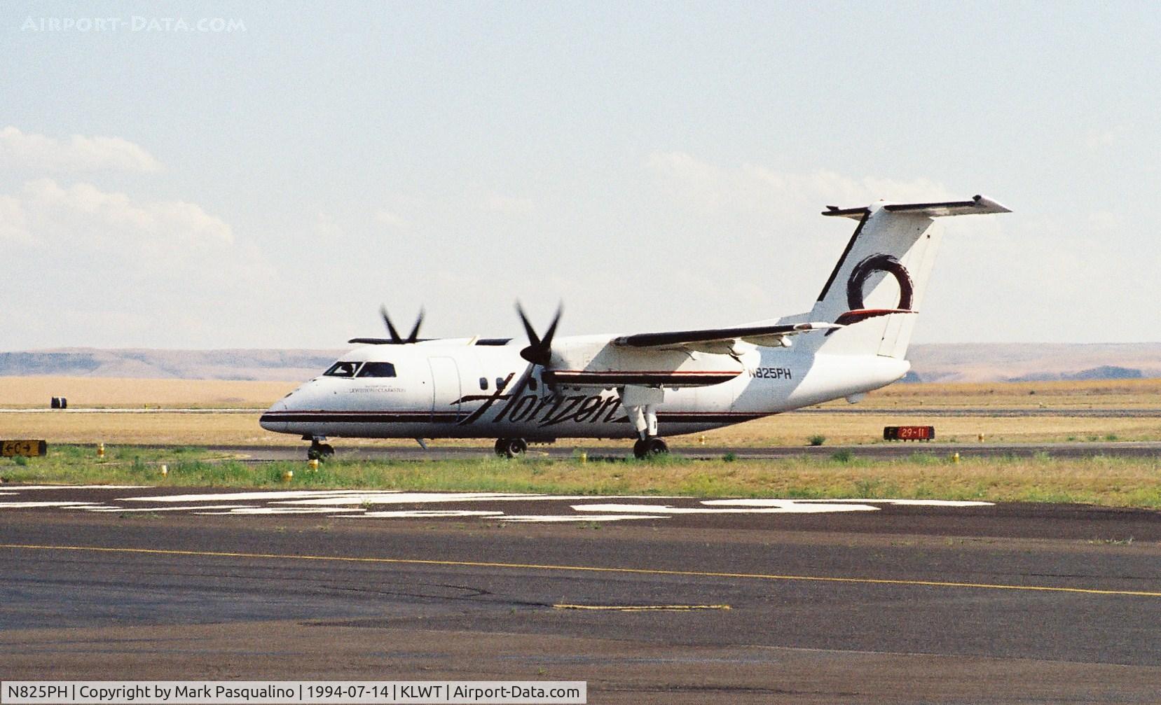 N825PH, 1990 De Havilland Canada DHC-8-102 Dash 8 C/N 213, DHC-8-102