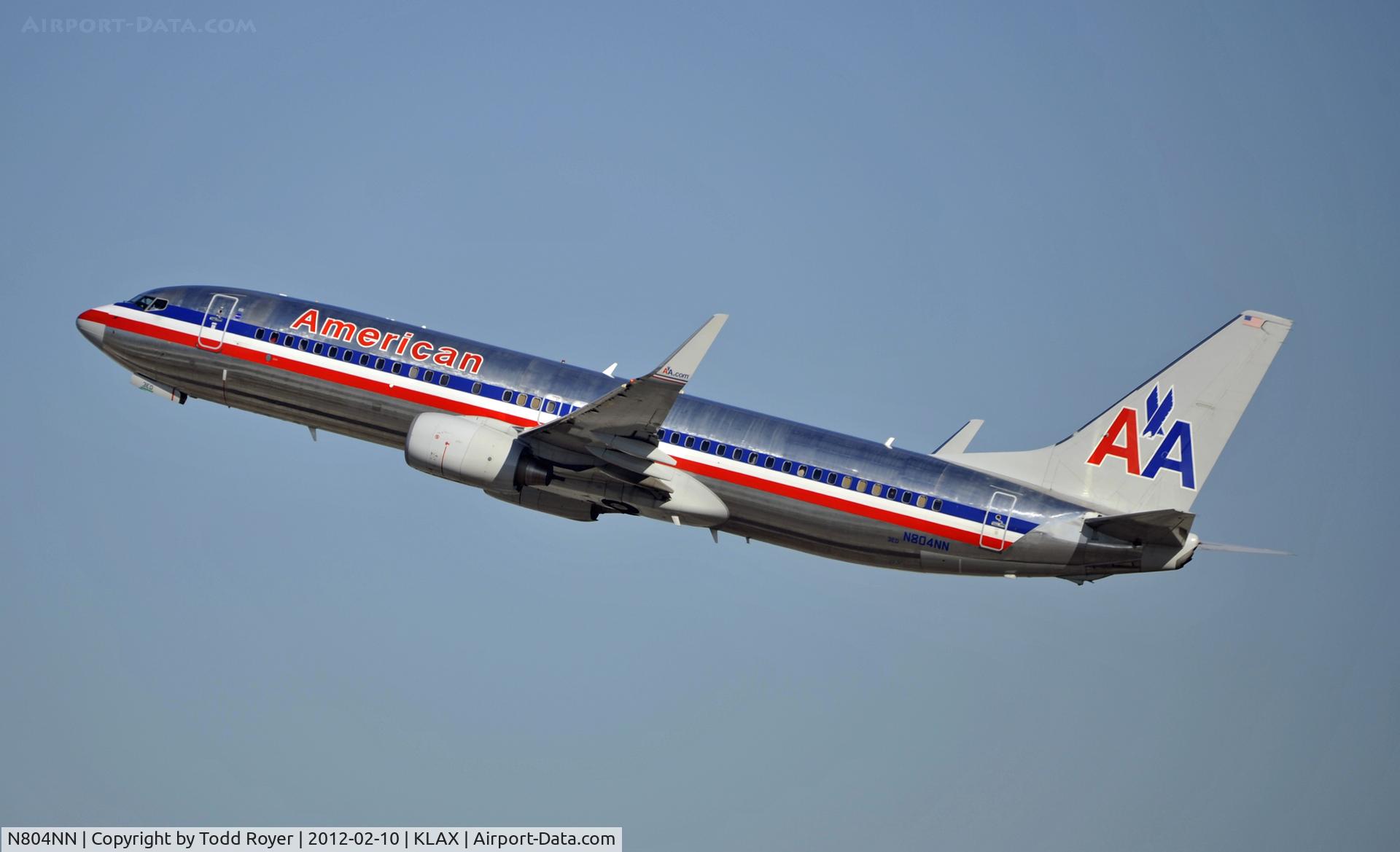 N804NN, 2009 Boeing 737-823 C/N 29567, Departing LAX on 25R